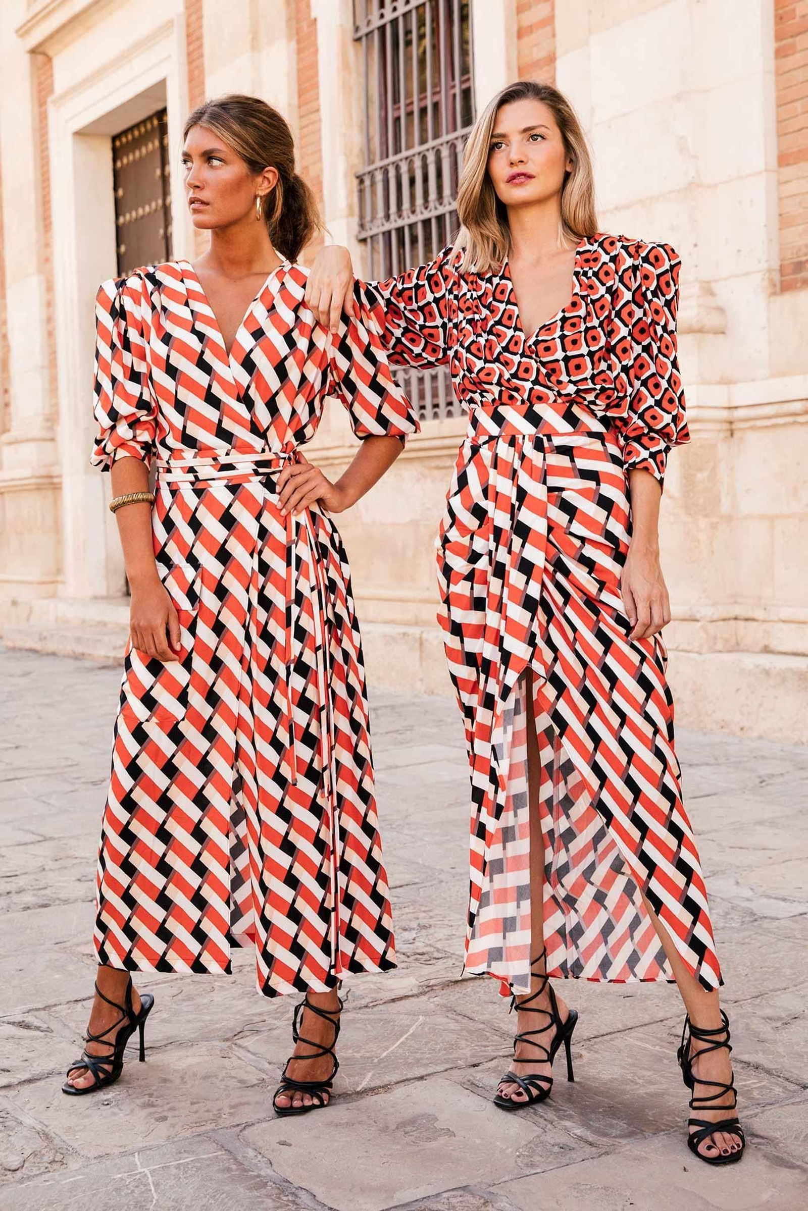 Vestidos de invitada de Color Nude.