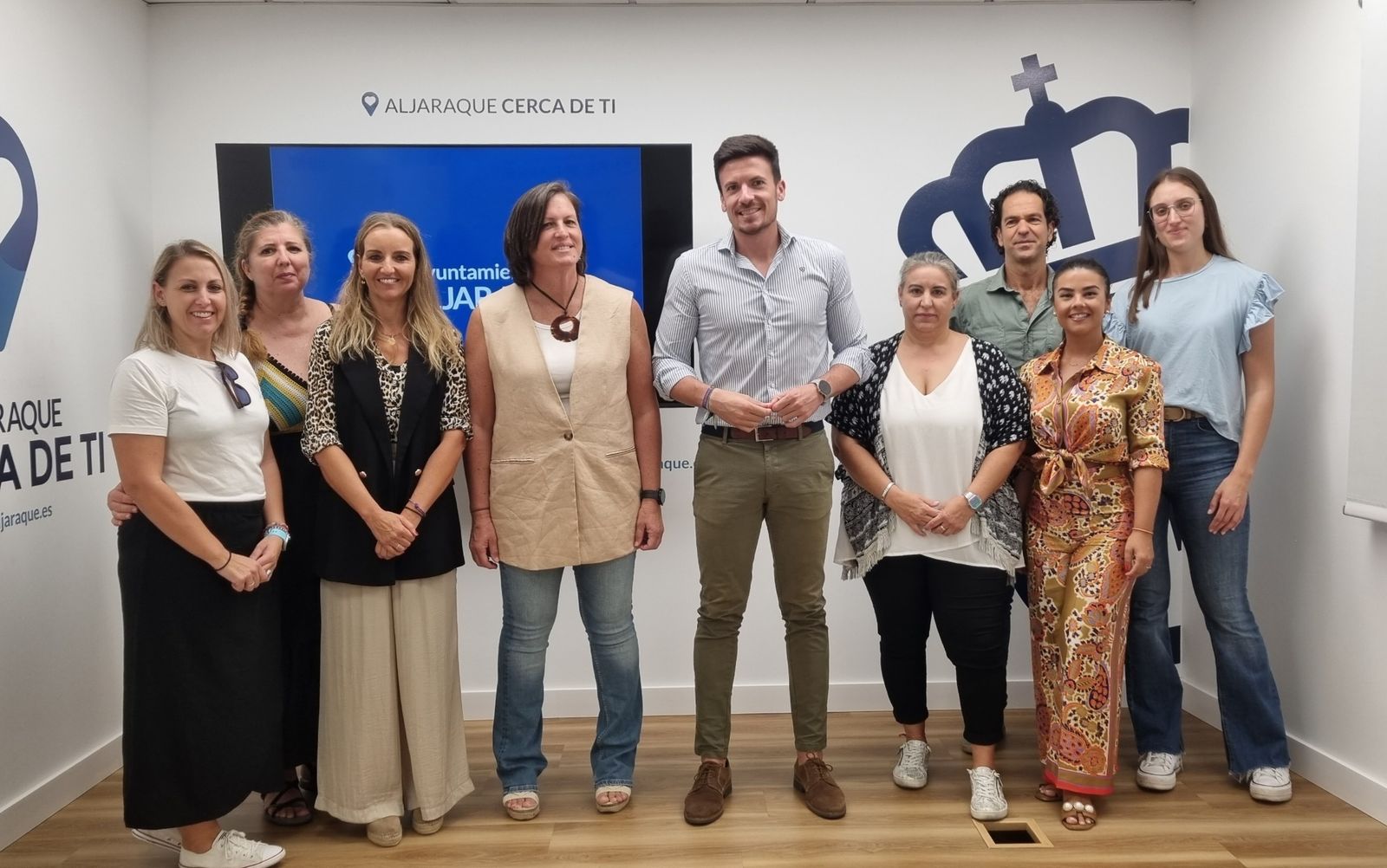 Recepción de las monitoras en el Ayuntamiento