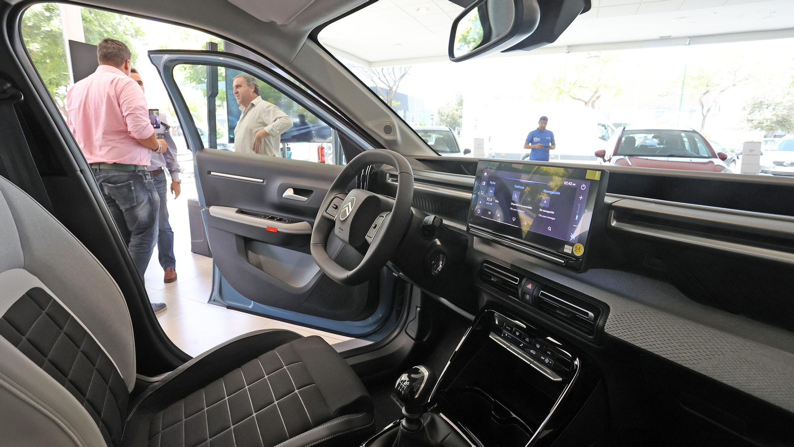 Presentación del nuevo Citroën ë-C3 en el concesionario Inauto Jerez