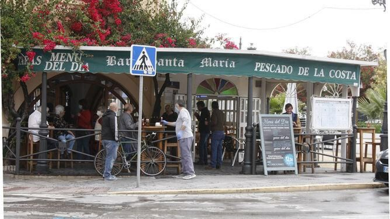 El bar Santa María es uno de los que ha reabierto su terraza esta misma semana.