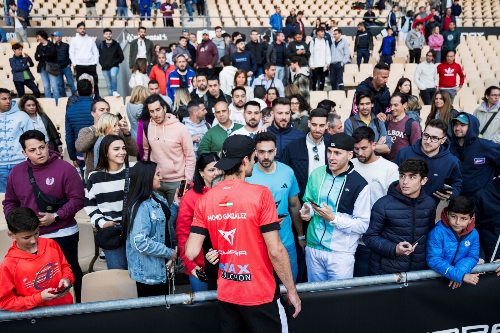 Las mejores fotos de la tercera jornada de pádel en el Estadio de la Cartuja