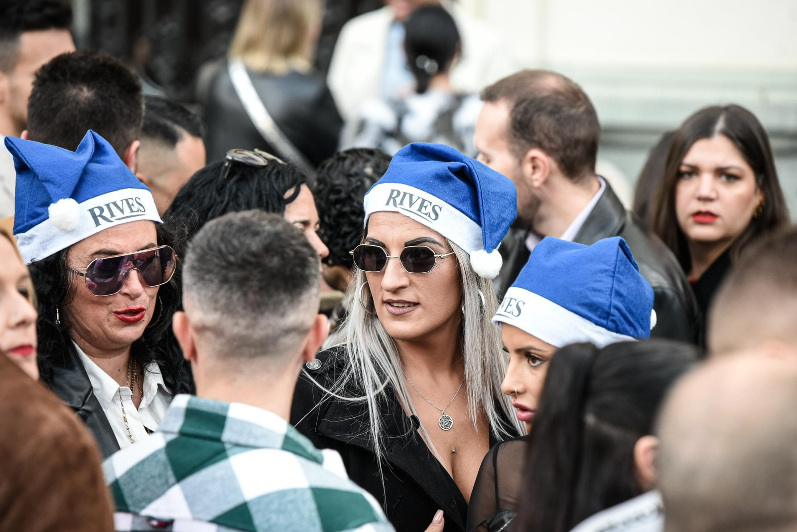 Imágenes de las celebraciones en el centro de Huelva la tarde del 24