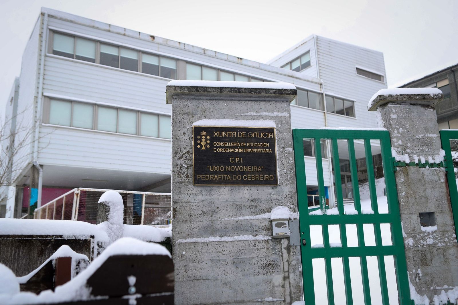 La nieve tiñe de blanco en norte de España