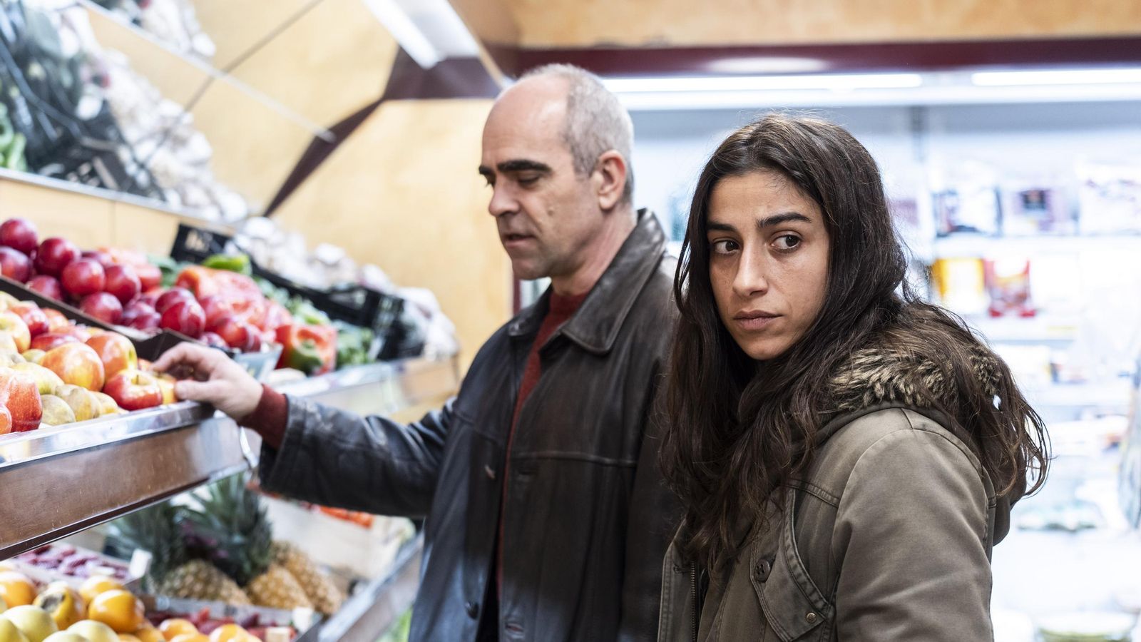 Carolina Yuste y Luis Tosar, en otra escena del filme.