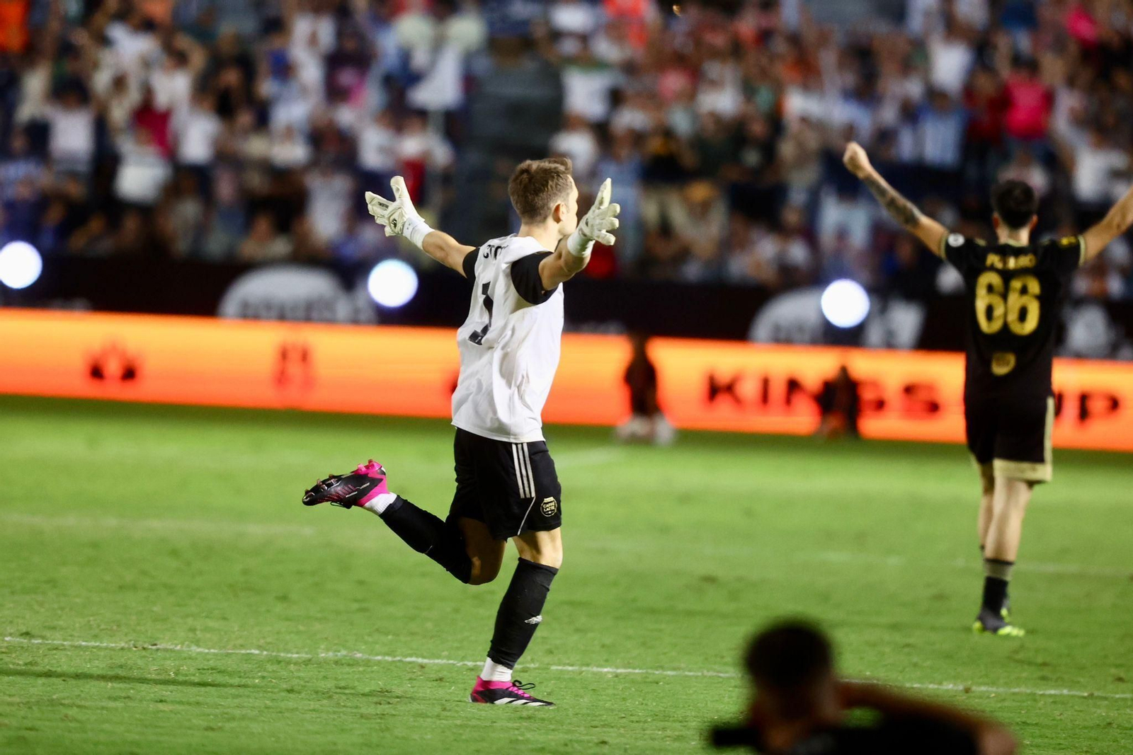 Los partidos de la Final Four de la Kings y Queens Cup, en fotos