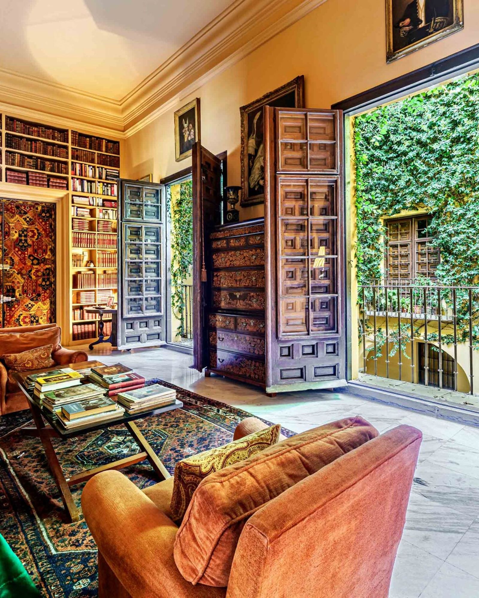 Así es el interior del palacete barroco vendido en Málaga por 3 millones de euros