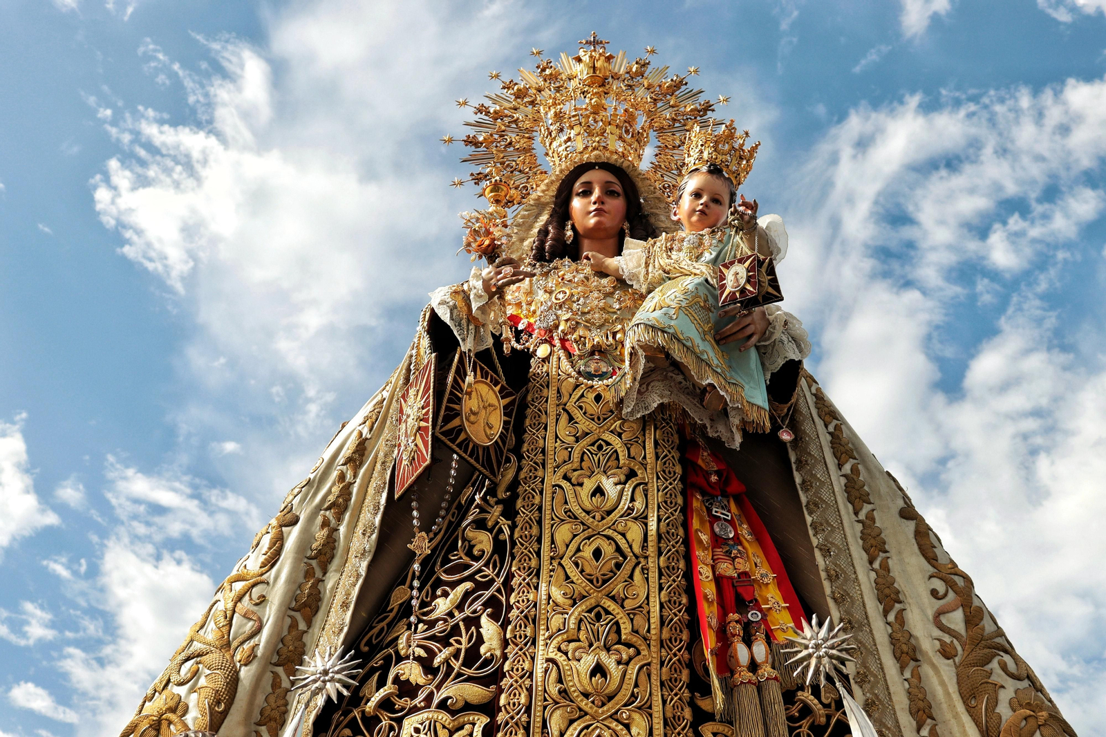 Embarque y procesión de la Virgen del Carmen del Perchel, en fotos