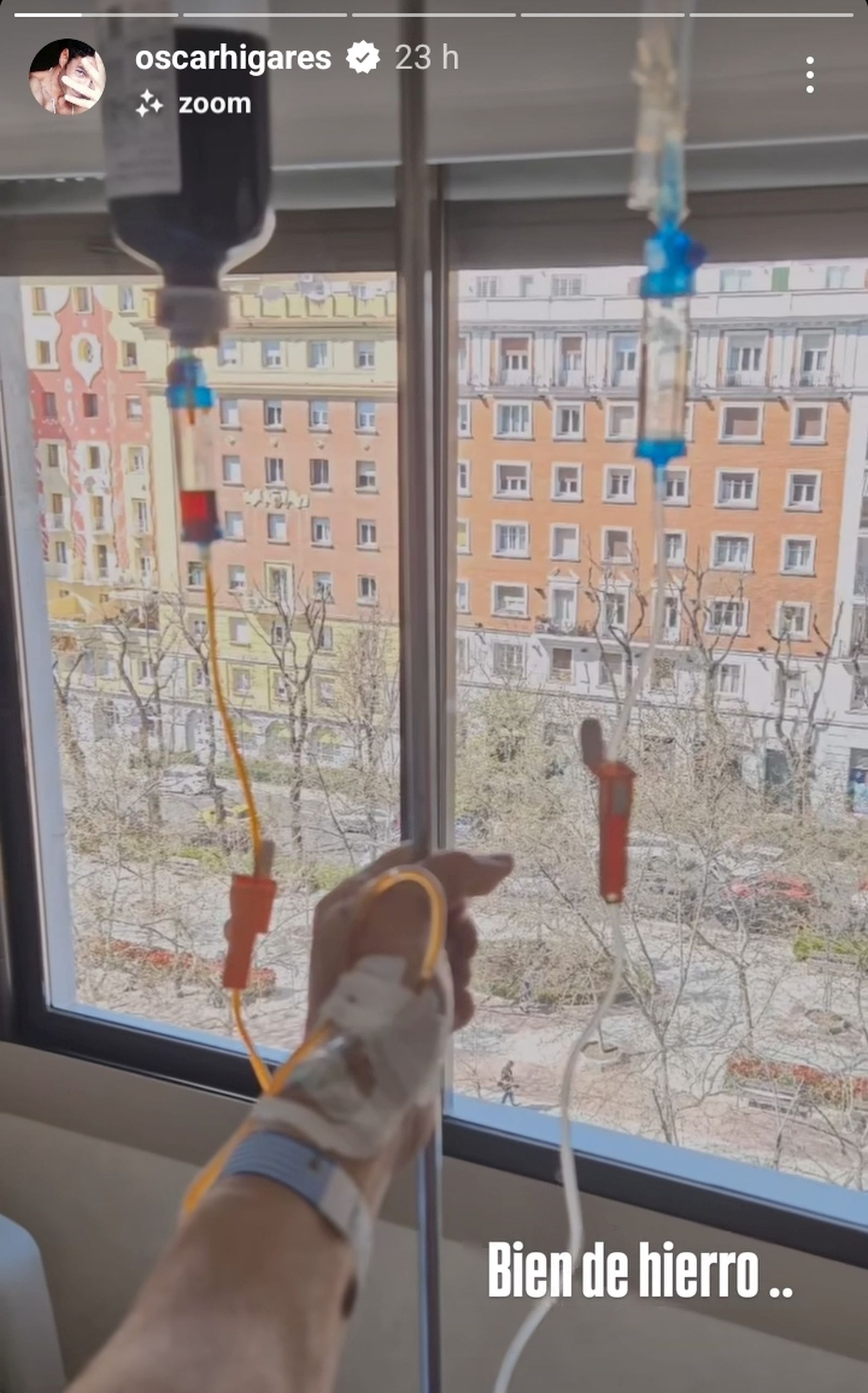 Una de las 'stories' que ha compartido Óscar Higares desde el hospital.