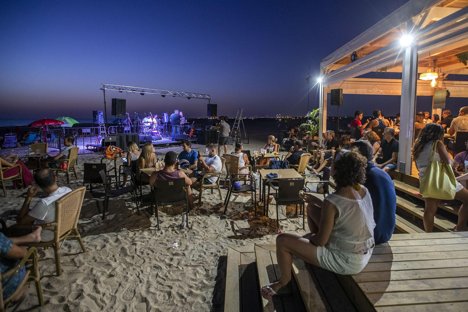 Actividades celebradas en la playa de Camposoto en el verano de 2019.