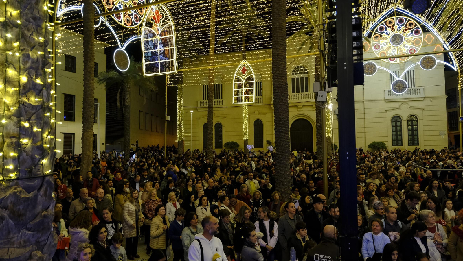 Las mejores imágenes del encendido navideño en Almería