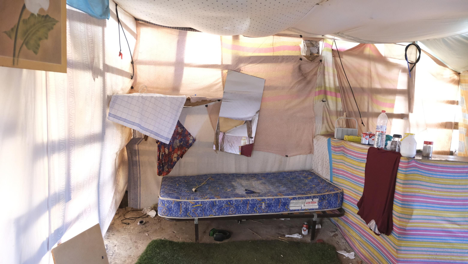 Imágenes del desalojo del asentamiento chabolista 'El Walili', en Níjar