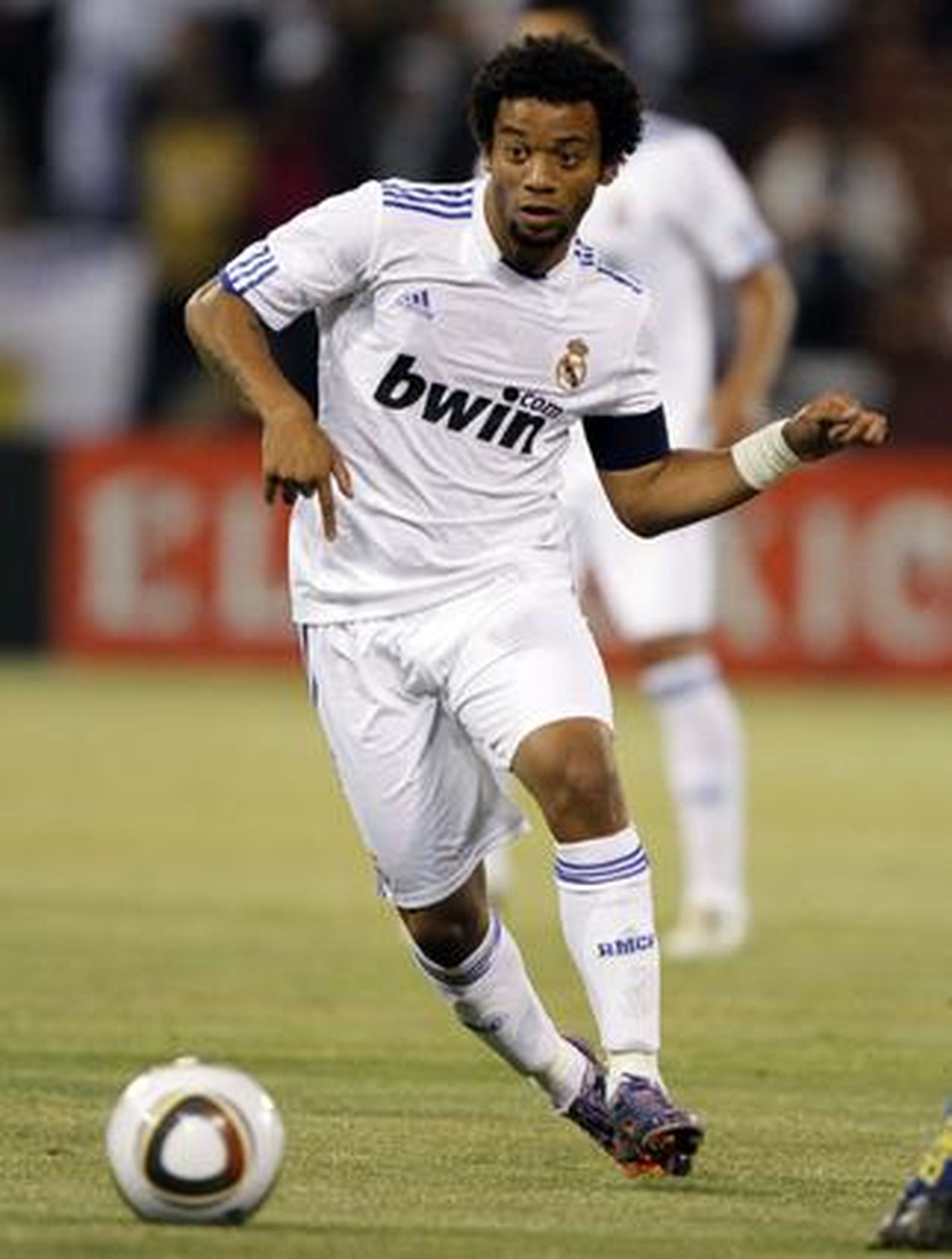La era de Mourinho con el Real Madrid comenzó de forma triunfal después que el equipo español venciese por 2-3 a las Águilas del América de México, en partido amistoso disputado en el Candlestick Park de San Francisco.

Foto: REUTER