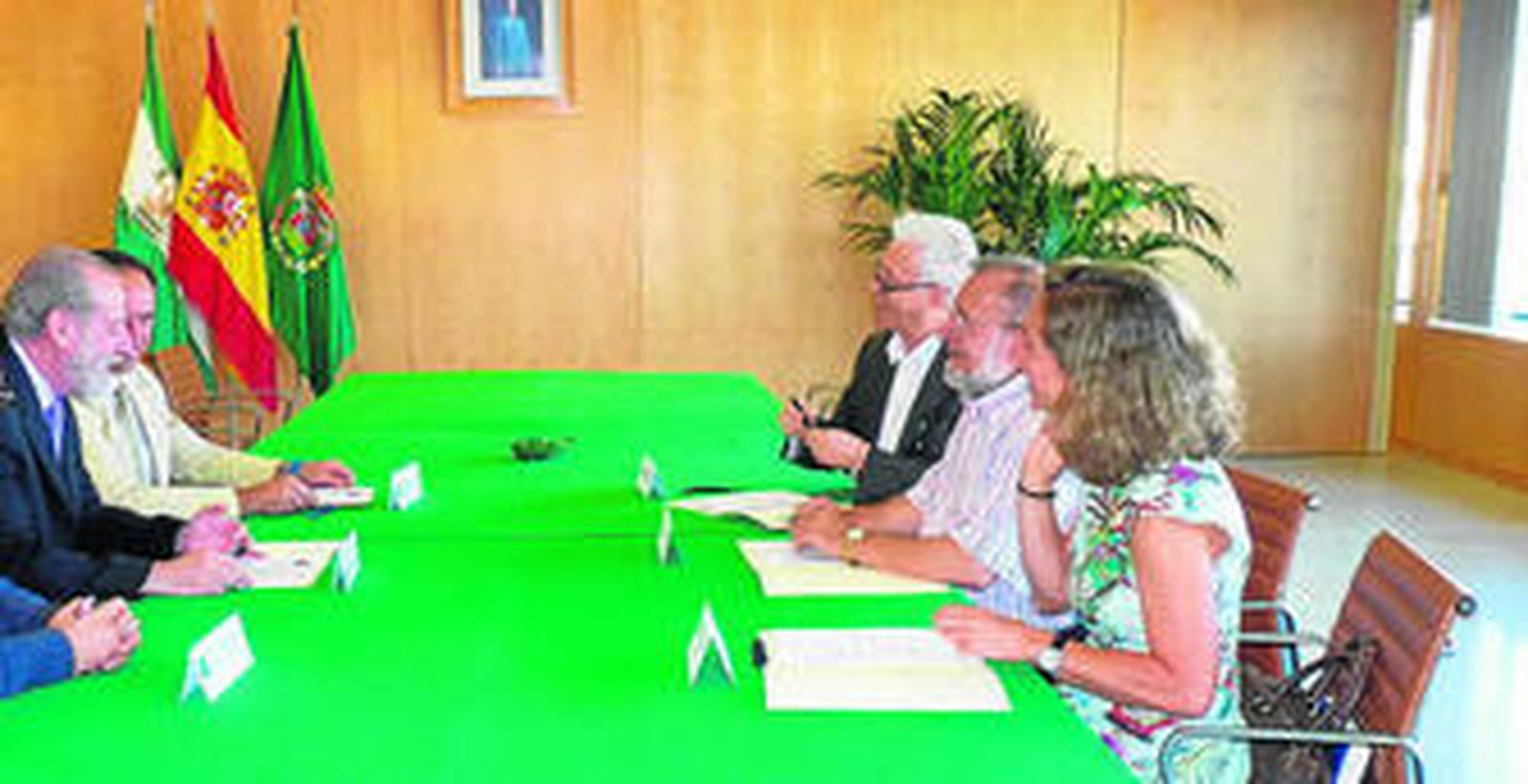 Momento de la renovación del acuerdo con la Fundación TAU.