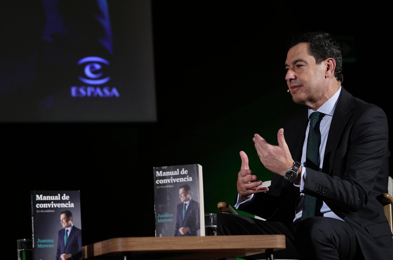 Las fotos de la presentación del libro de Juanma Moreno en Madrid