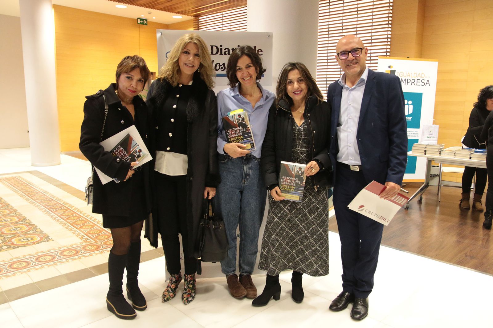 El Diario de los Libros, con Cristina Campos y su novela 'Historias de mujeres casadas'