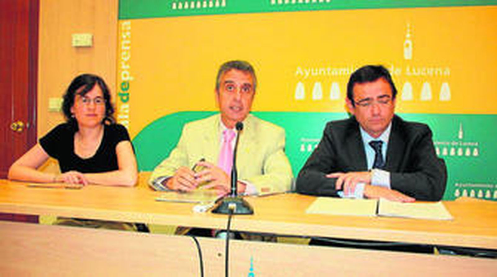 Inmaculada Tenor, Juan Pérez y Santiago Ortiz durante la rueda de prensa que tuvo lugar ayer.