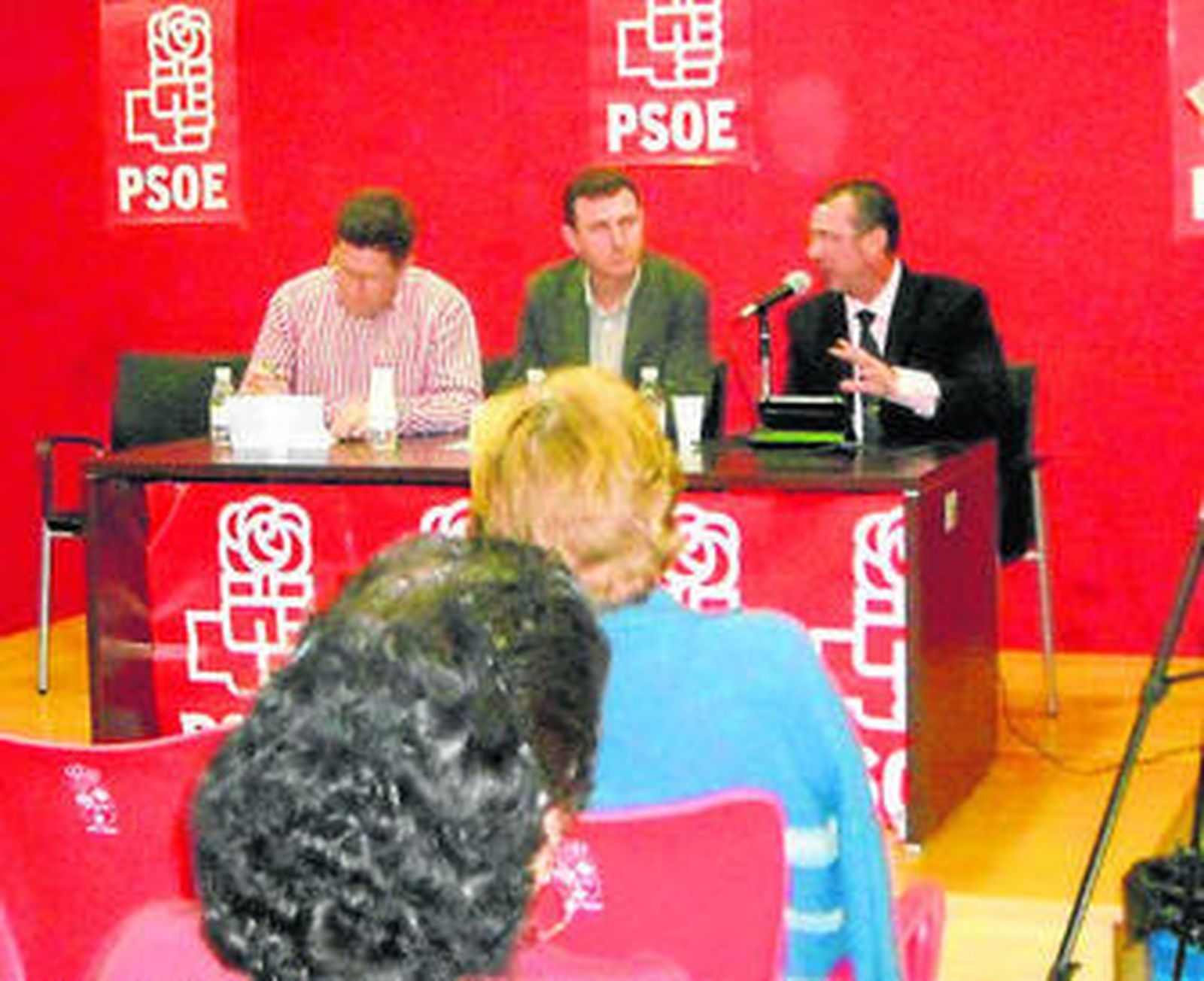 Presentación del proyecto por parte del alcalde Francisco Ortega.