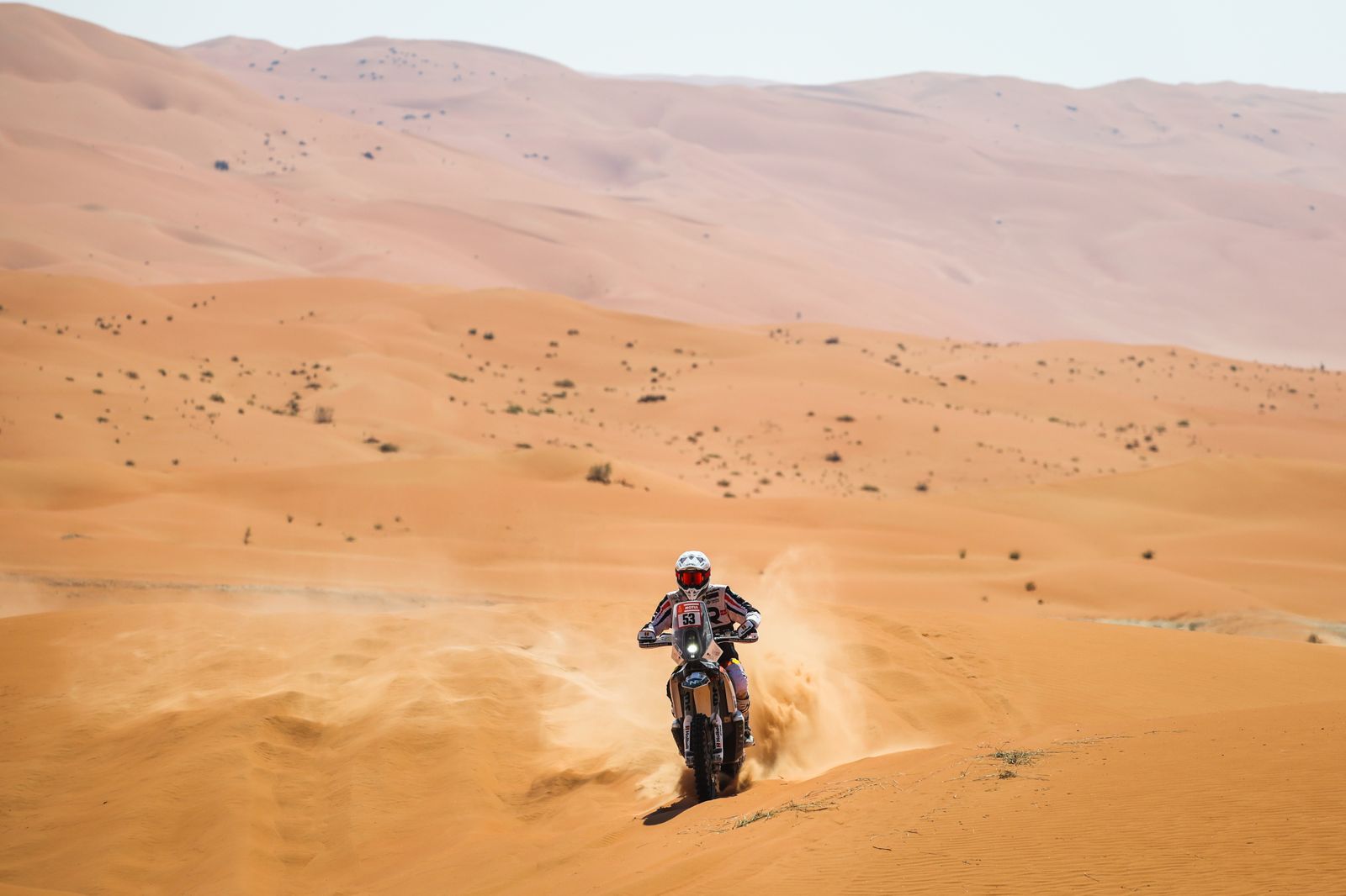 Las espectaculares imágenes del Dakar por las dunas