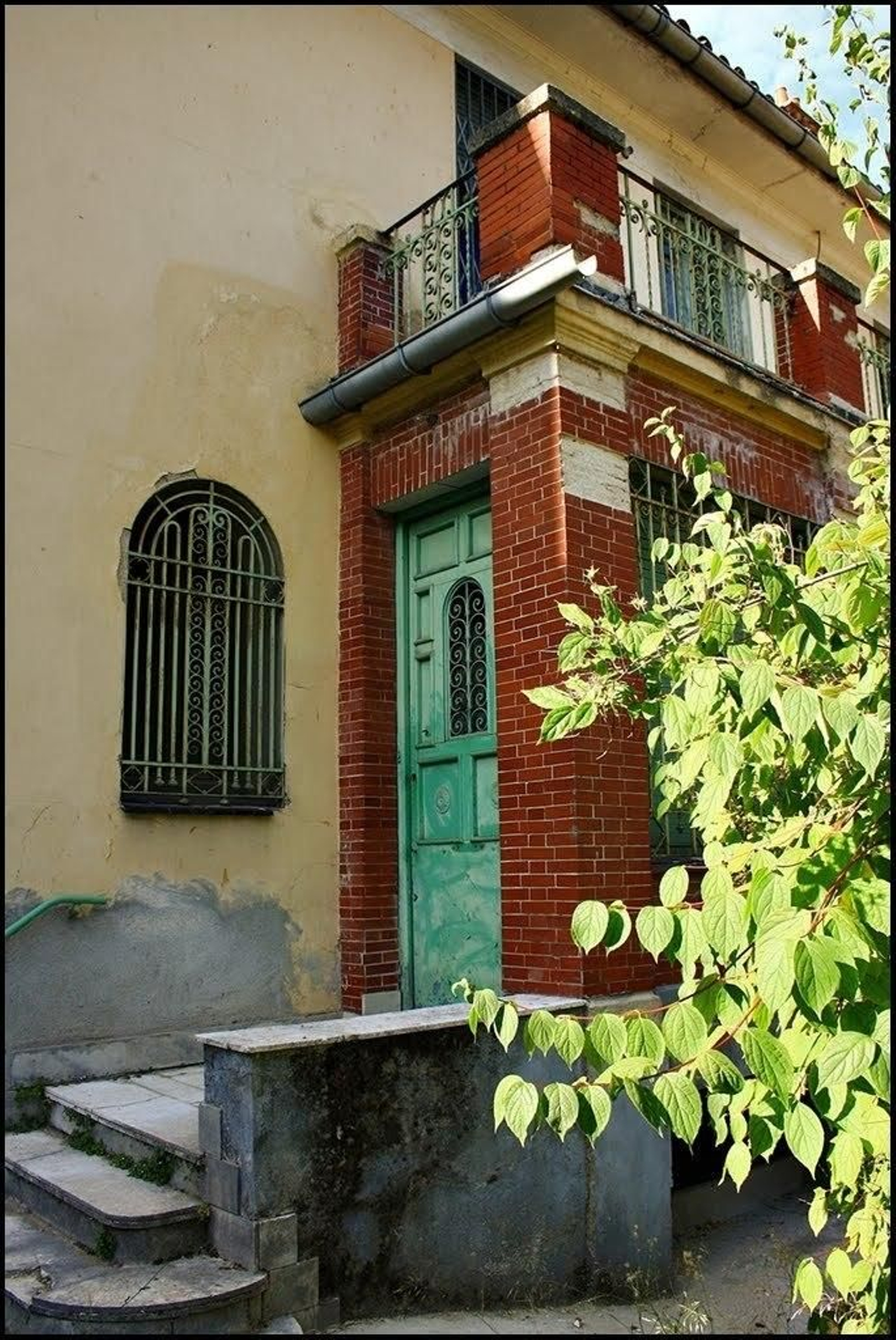 Palabra única. Retrato de Casiodoro de Reina en la Deustche National Bibliothek.  Casiodoro, dibujado por él en la 'Biblia del Oso' que rega