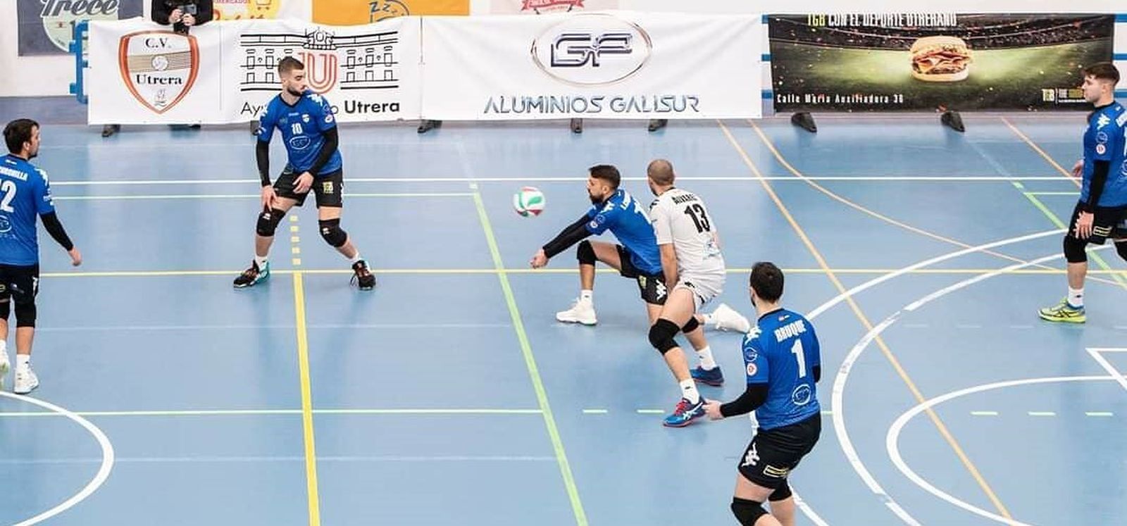 El Aluminios Galisur recepciona en un partido en Utrera.