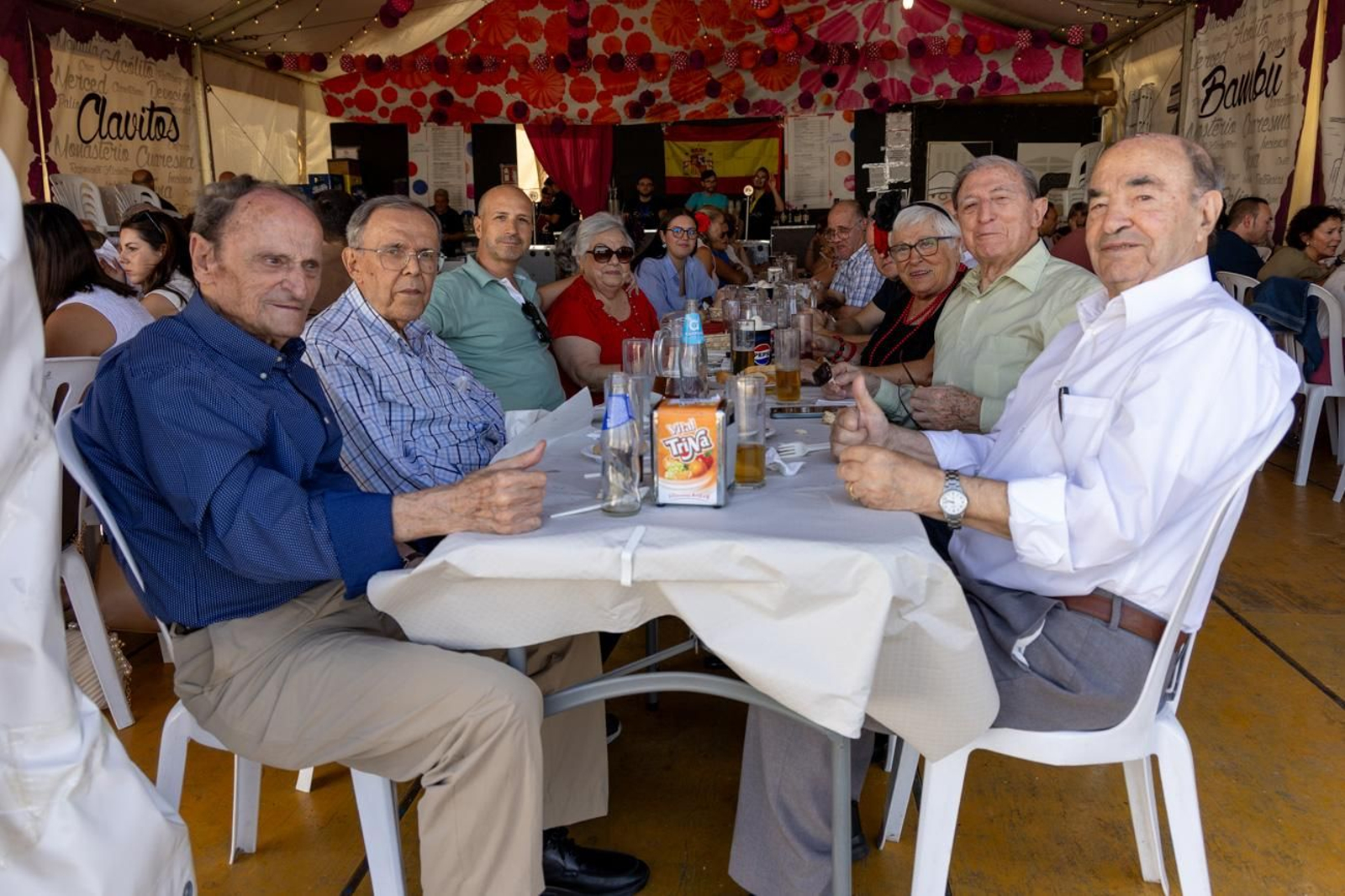 Las casetas de la Feria se llenan de comidas