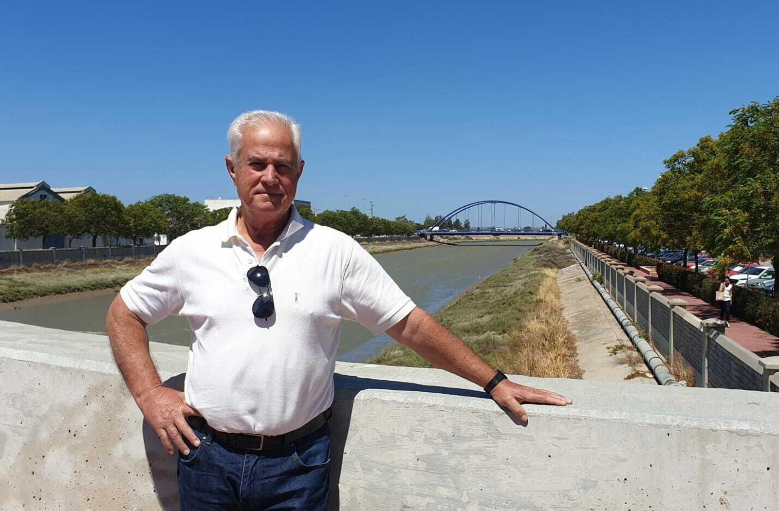 Juan José Flor, el técnico que ha salvado al Chiclana Industrial.