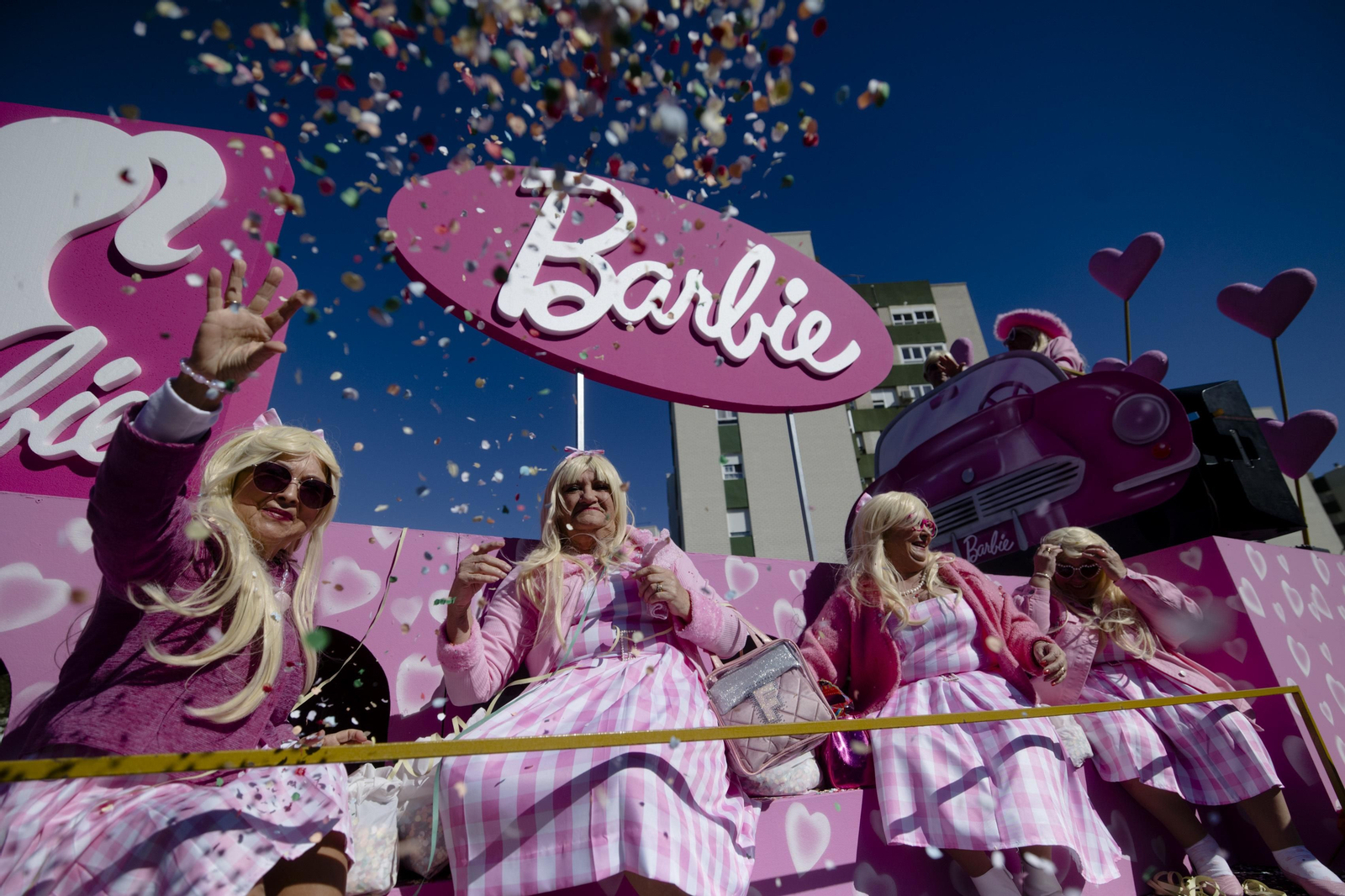 Búscate en las imágenes de la cabalgata de carnaval de San Fernando