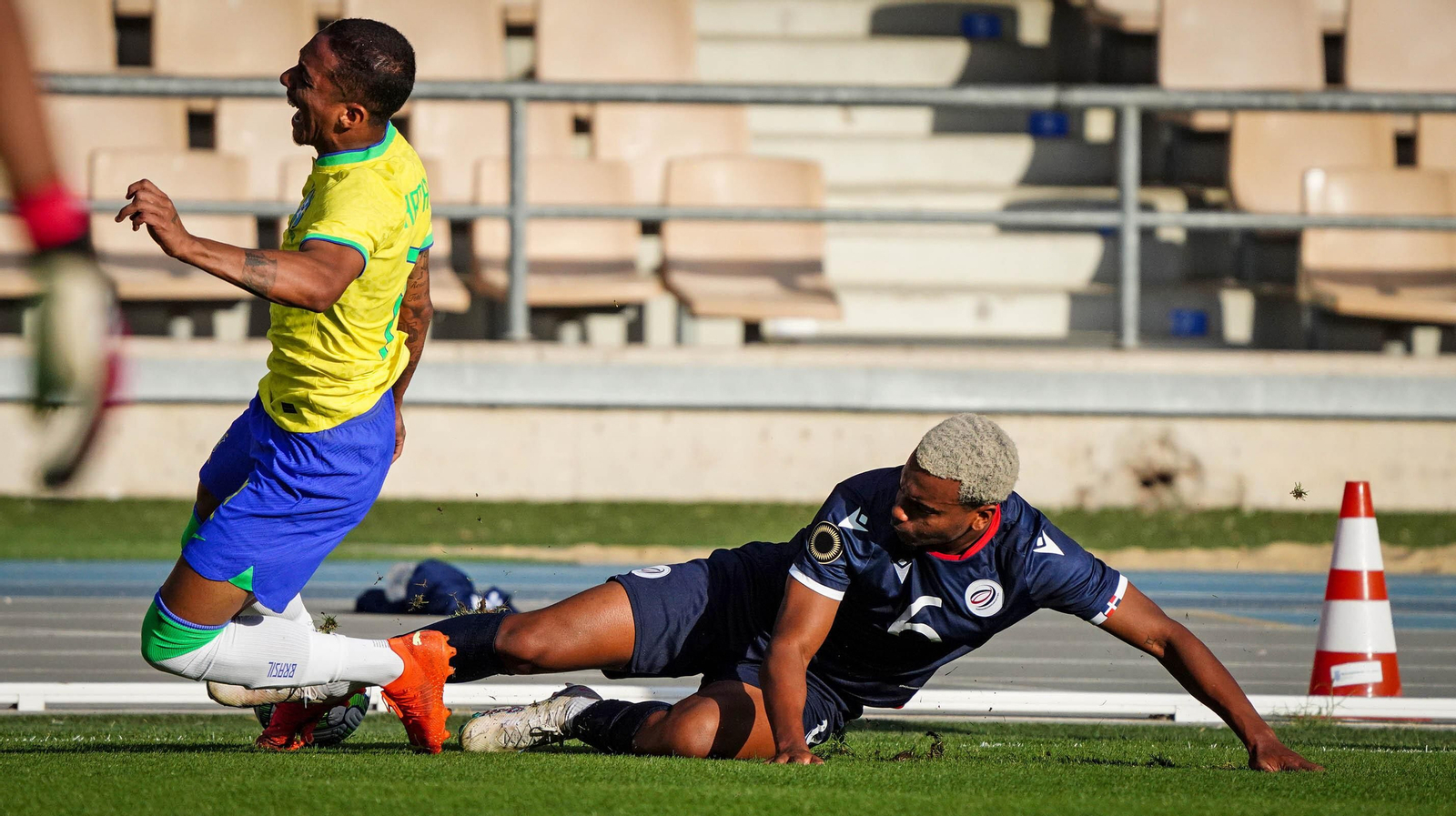 Brasil - R. Dominicana, fútbol internacional en Jerez