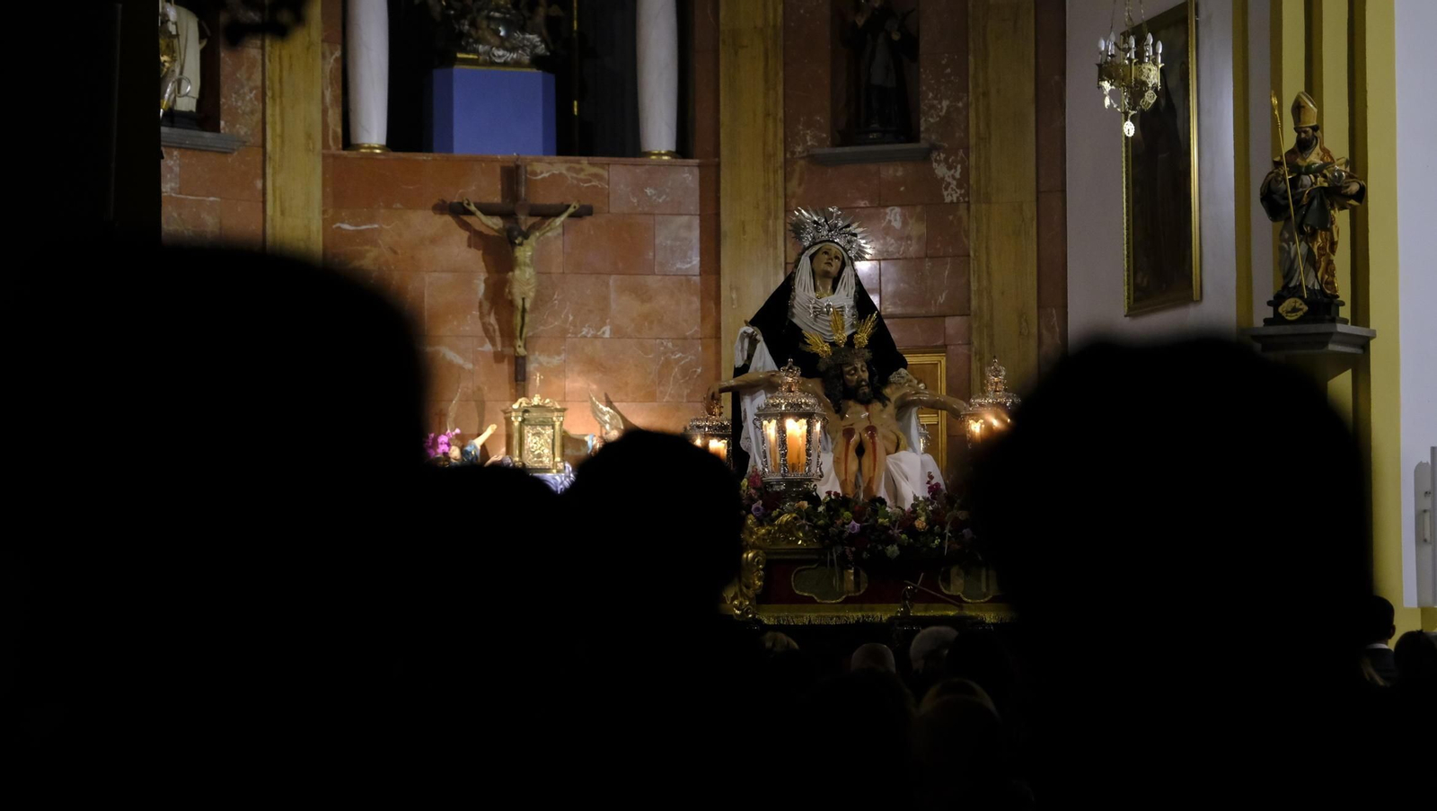 Imágenes del Via Crucis