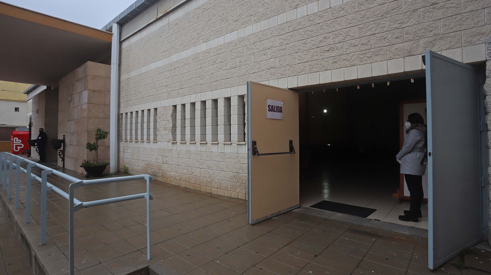 Solemne veneración de fieles al Medinaceli de La Línea