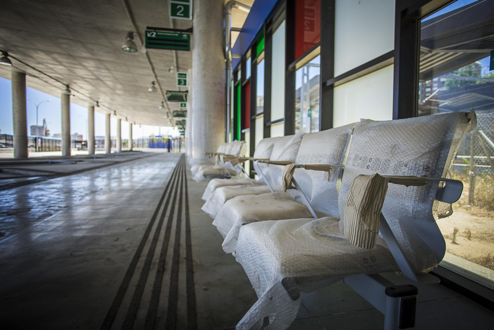 La nueva estación de autobuses se encuentra terminada a la espera de ser inaugurada.
