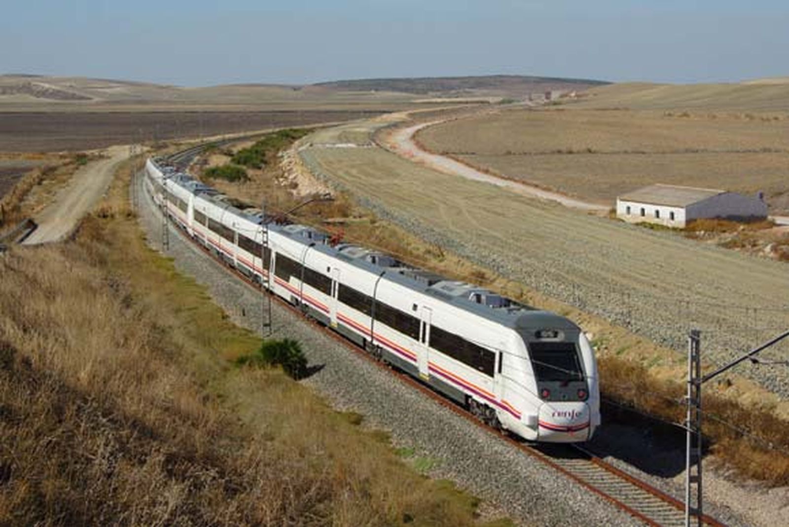 Fomento garantiza la Alta Velocidad en 2012 pero ya trabaja contrarreloj