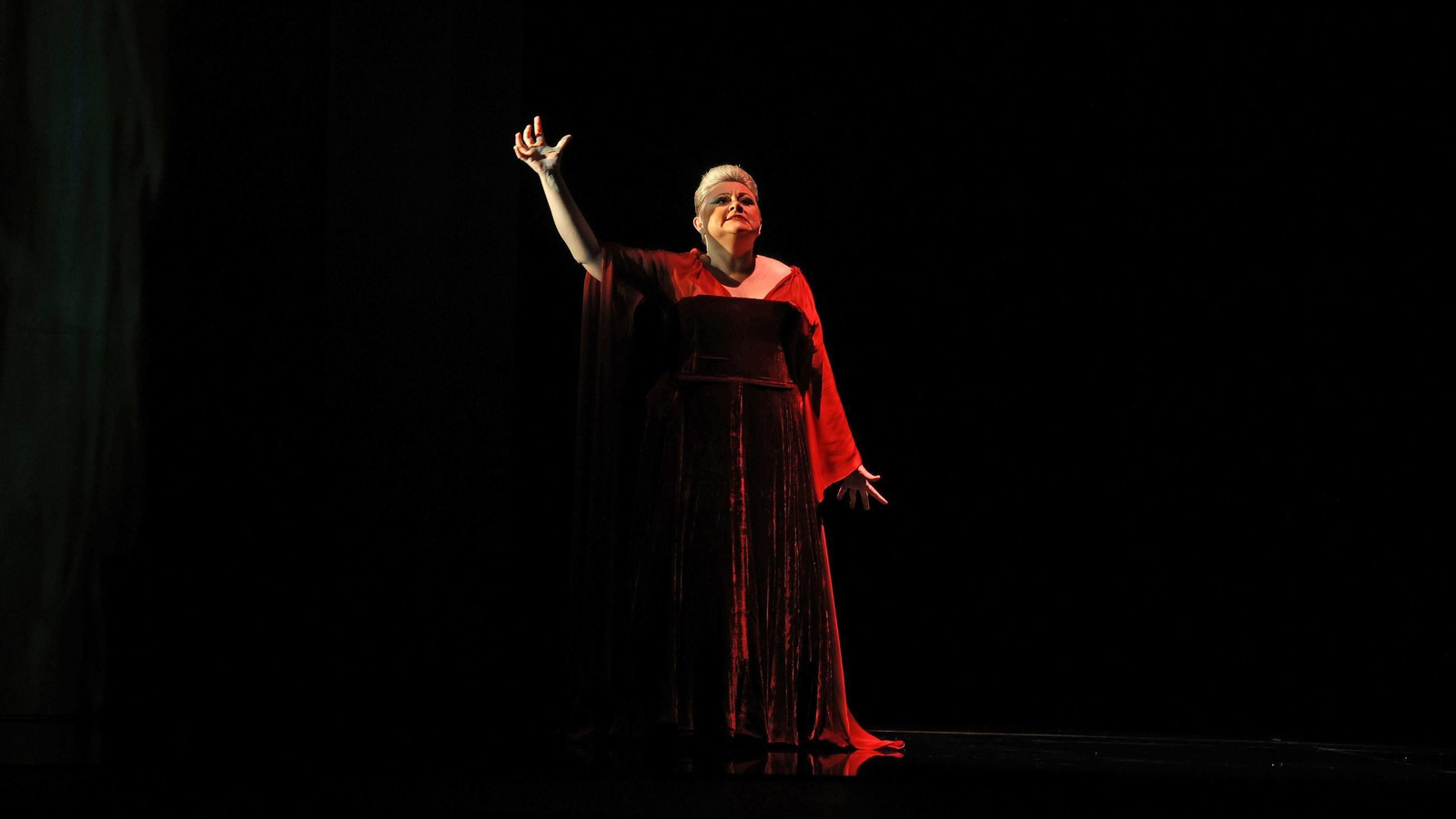 Imágenes de la ópera Macbeth en el Teatro Villamarta de Jerez