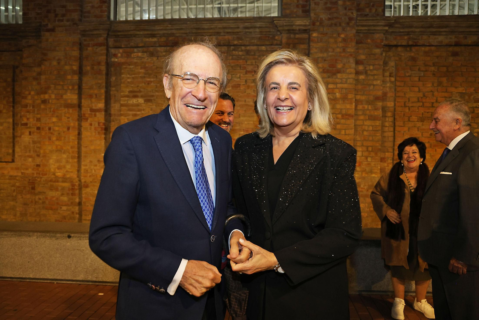 Imágenes de los invitados a la gala de los  37 premios Onubenses del Año