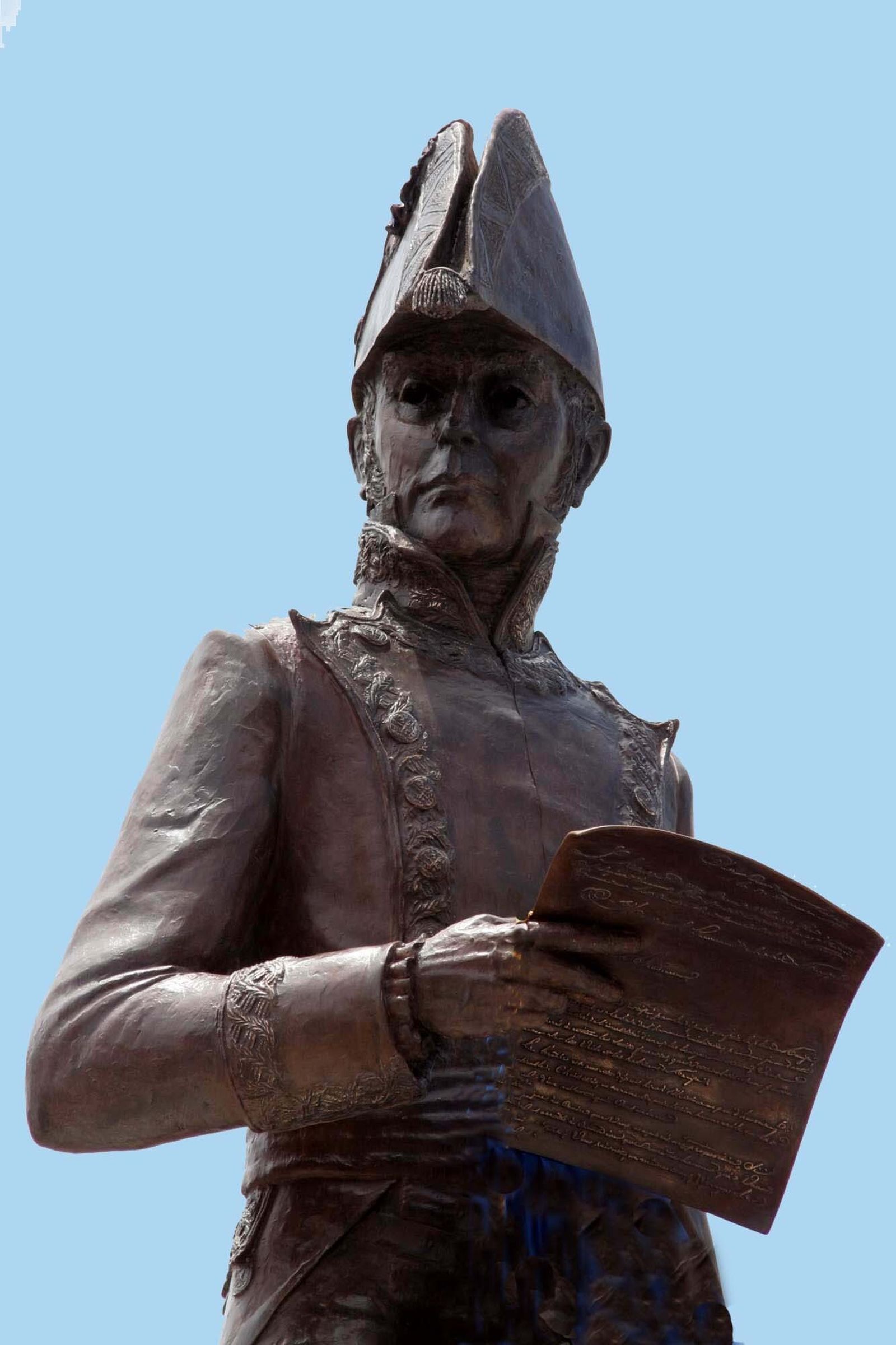 Monumento al General Copons, erigido en Tarifa en el año 2012 para conmemorar el Bicentenario de su defensa de la ciudad frente al ejército francés  (Escultor: Alberto Germán Franco).