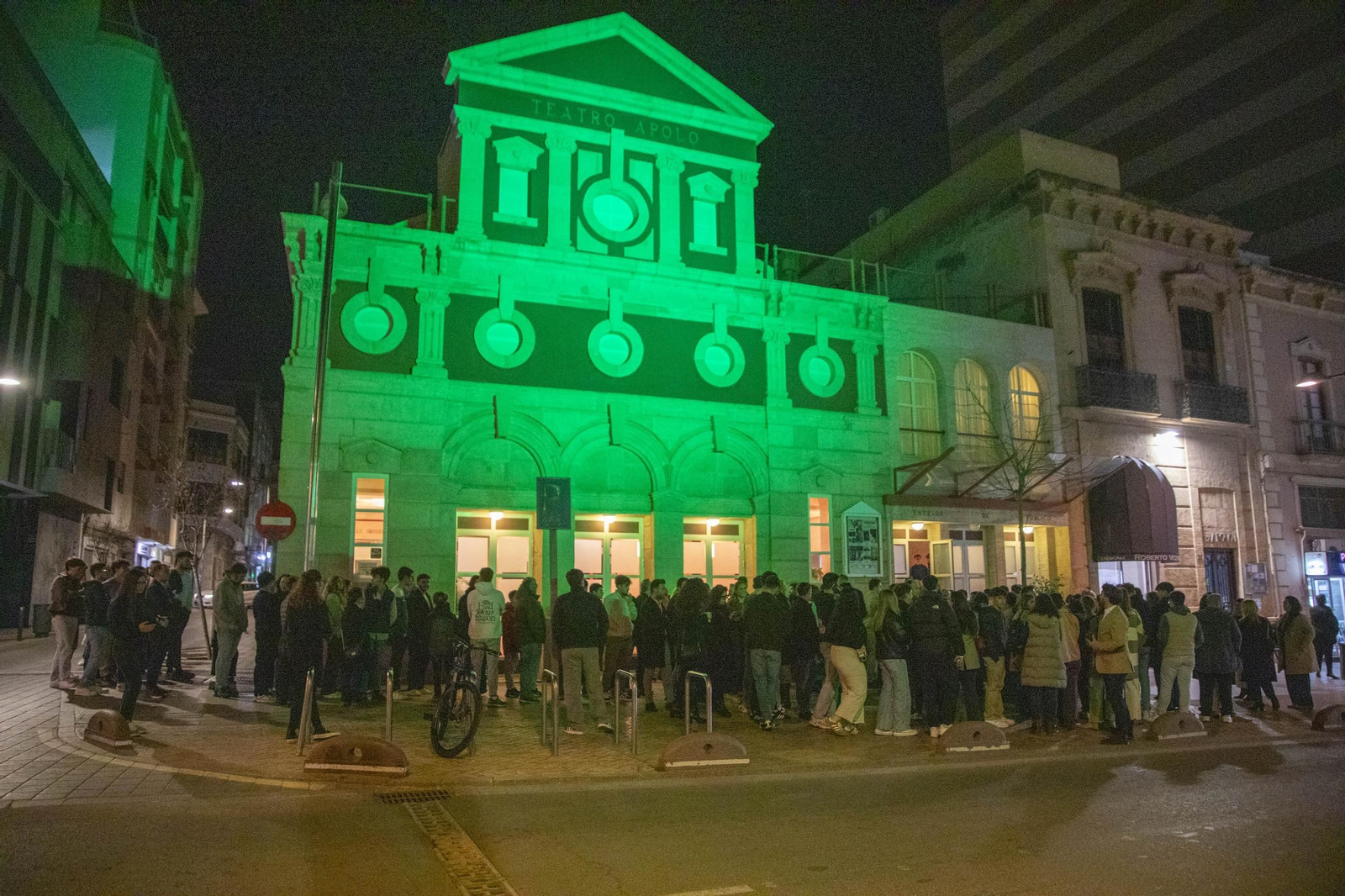 Imágenes de la presentación de las Holy Cards
