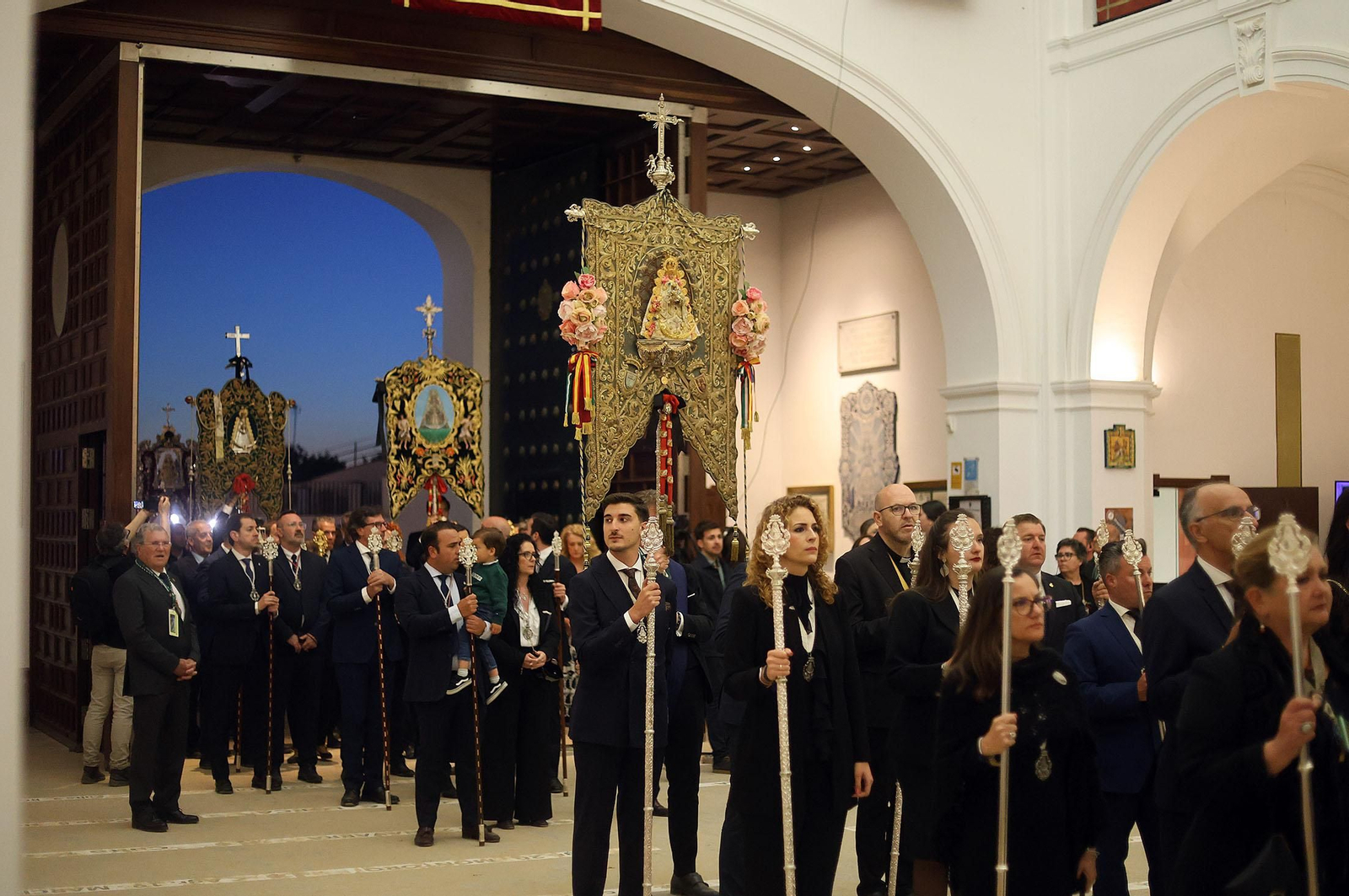 Imágenes del Rosario Jubilar Extraordinario de El Rocío 2025