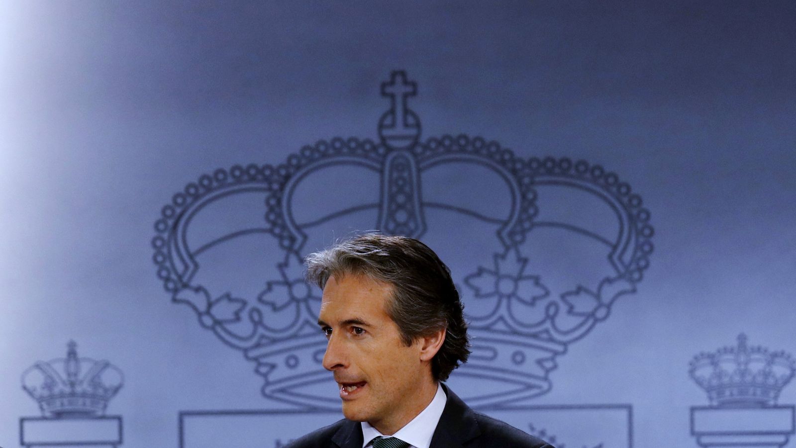 El ministro De la Serna defenderá mañana en el Congreso su decreto.