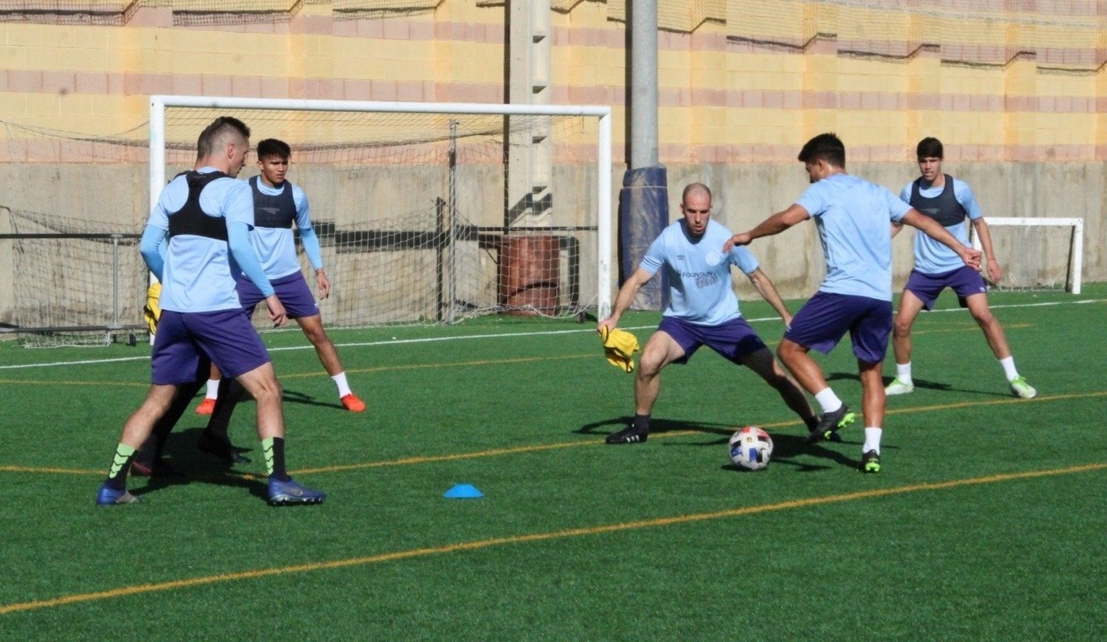 Hora de asomar la cabeza para el CD El Ejido