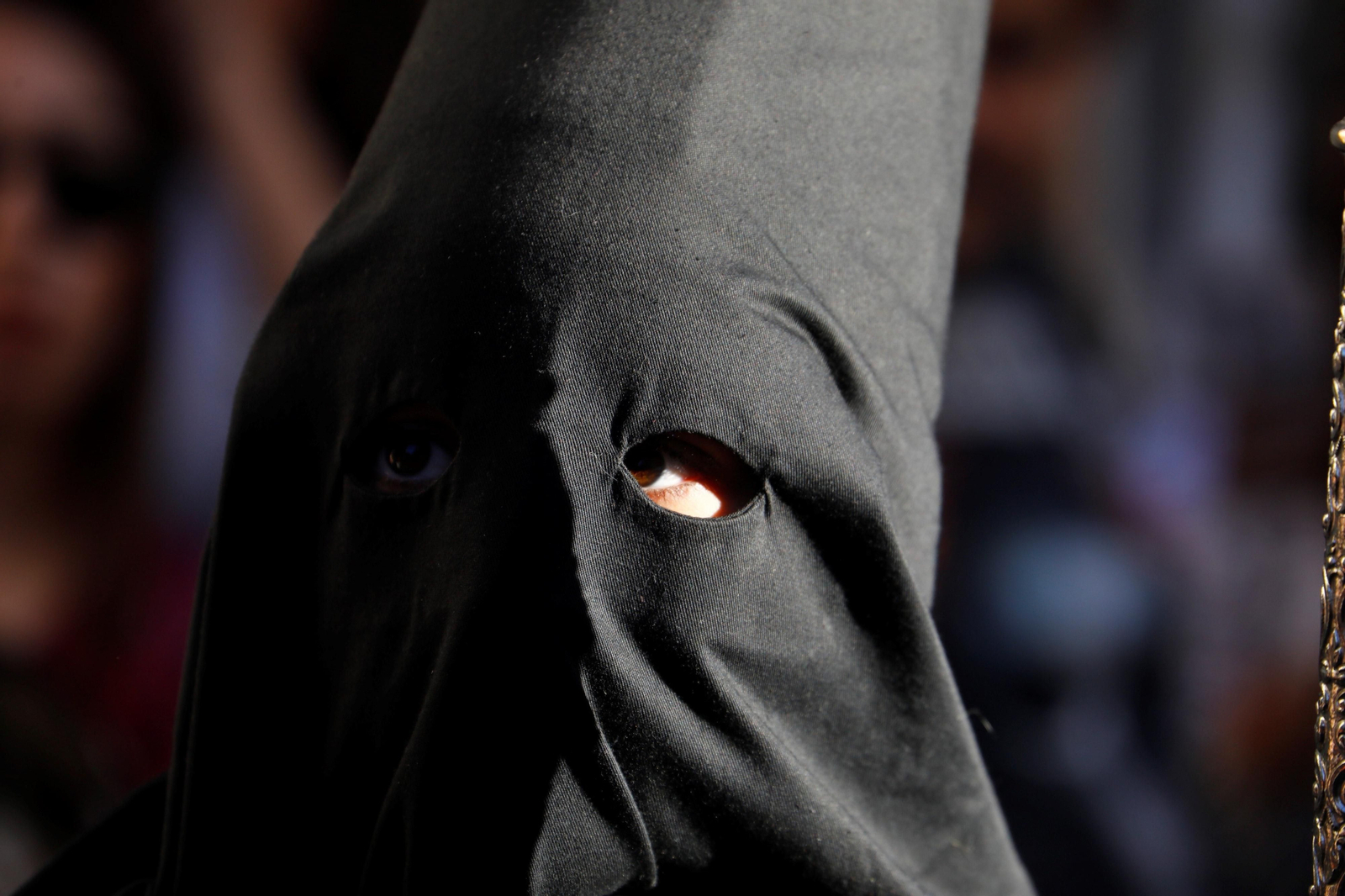 Viernes Santo en Córdoba: la procesión de los Dolores, en imágenes
