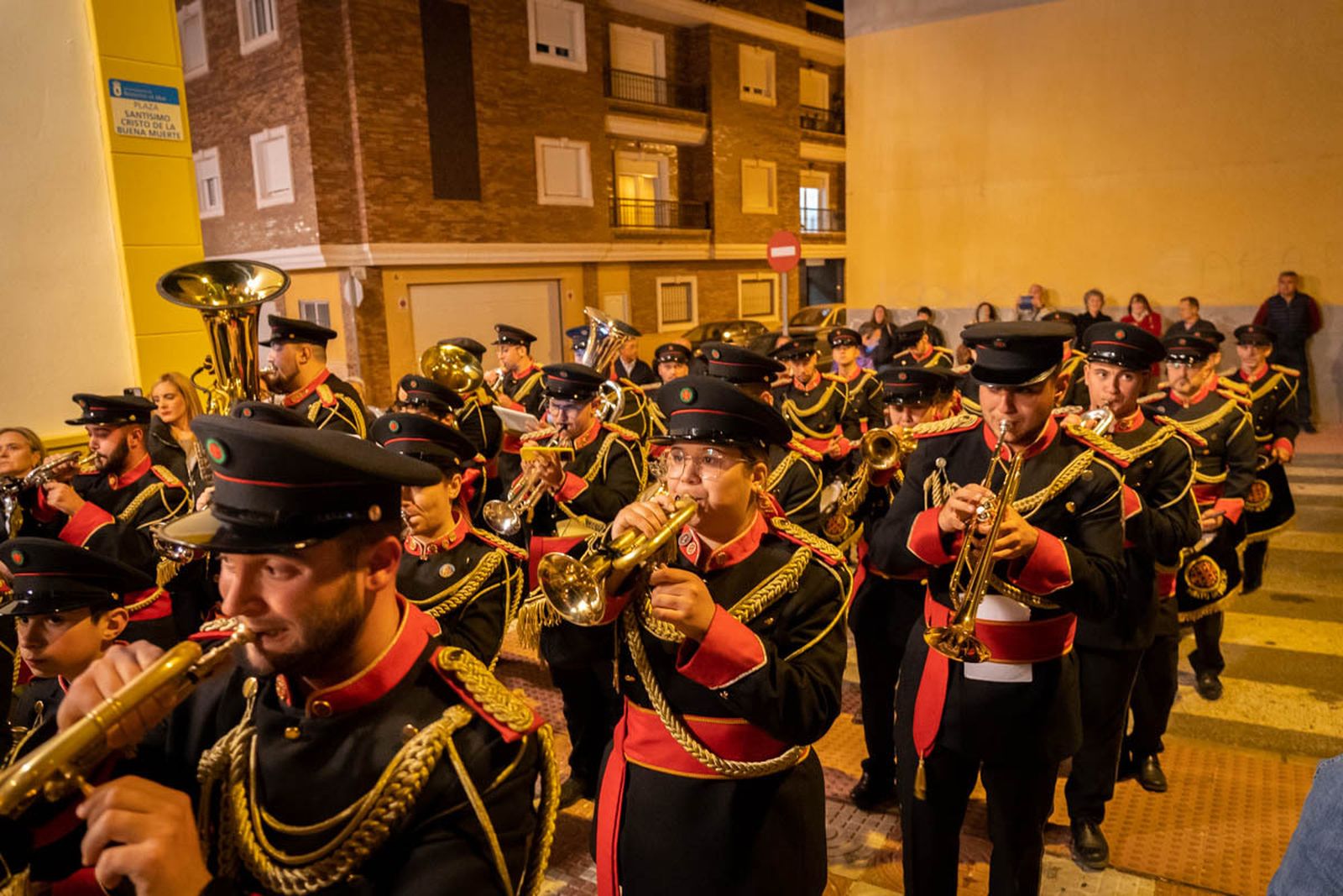 La procesión del Jueves Santo en el Parador de las Hortichuelas, en imágenes
