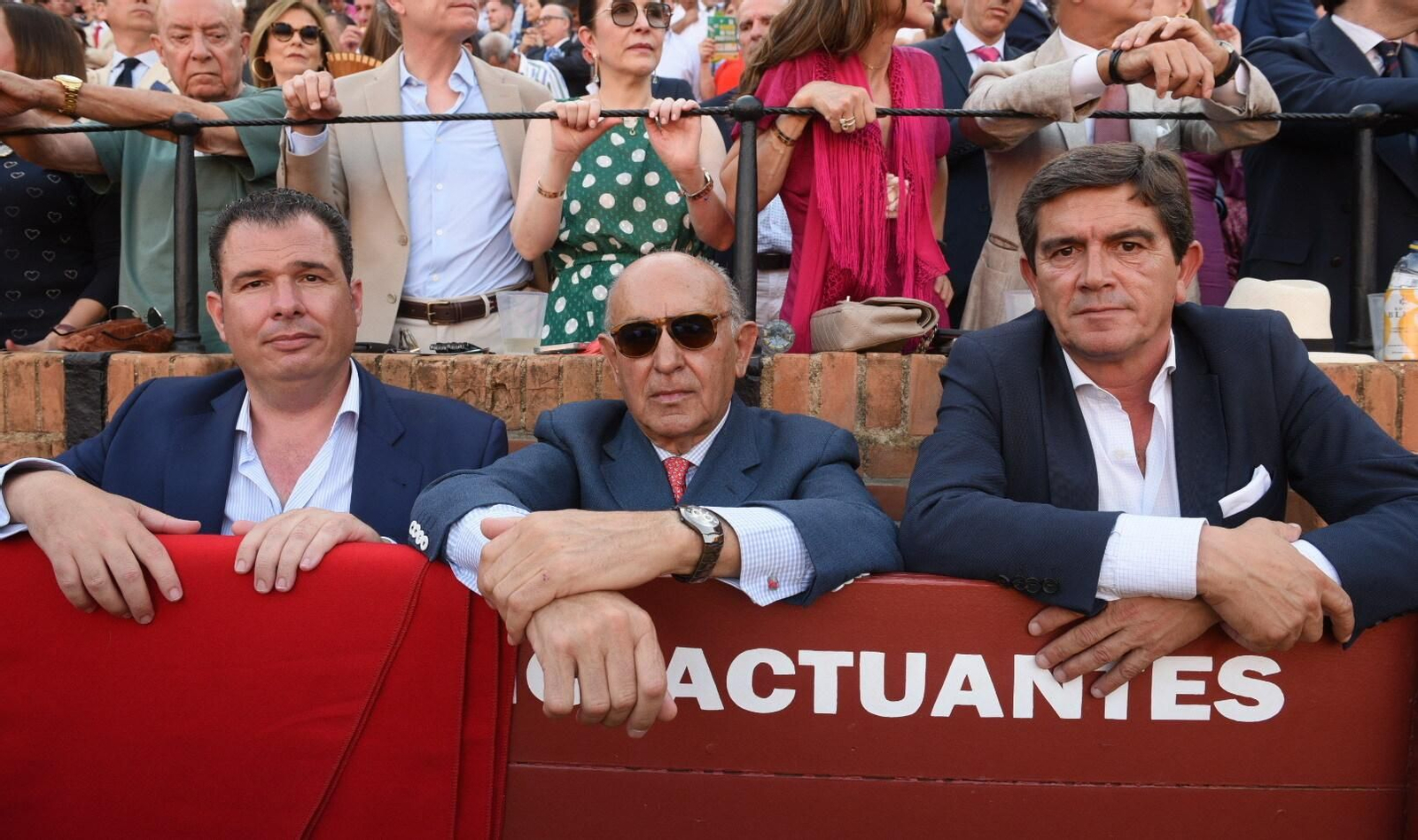 Jesús Valle, Manuel Tornay y Santiago Ellauri