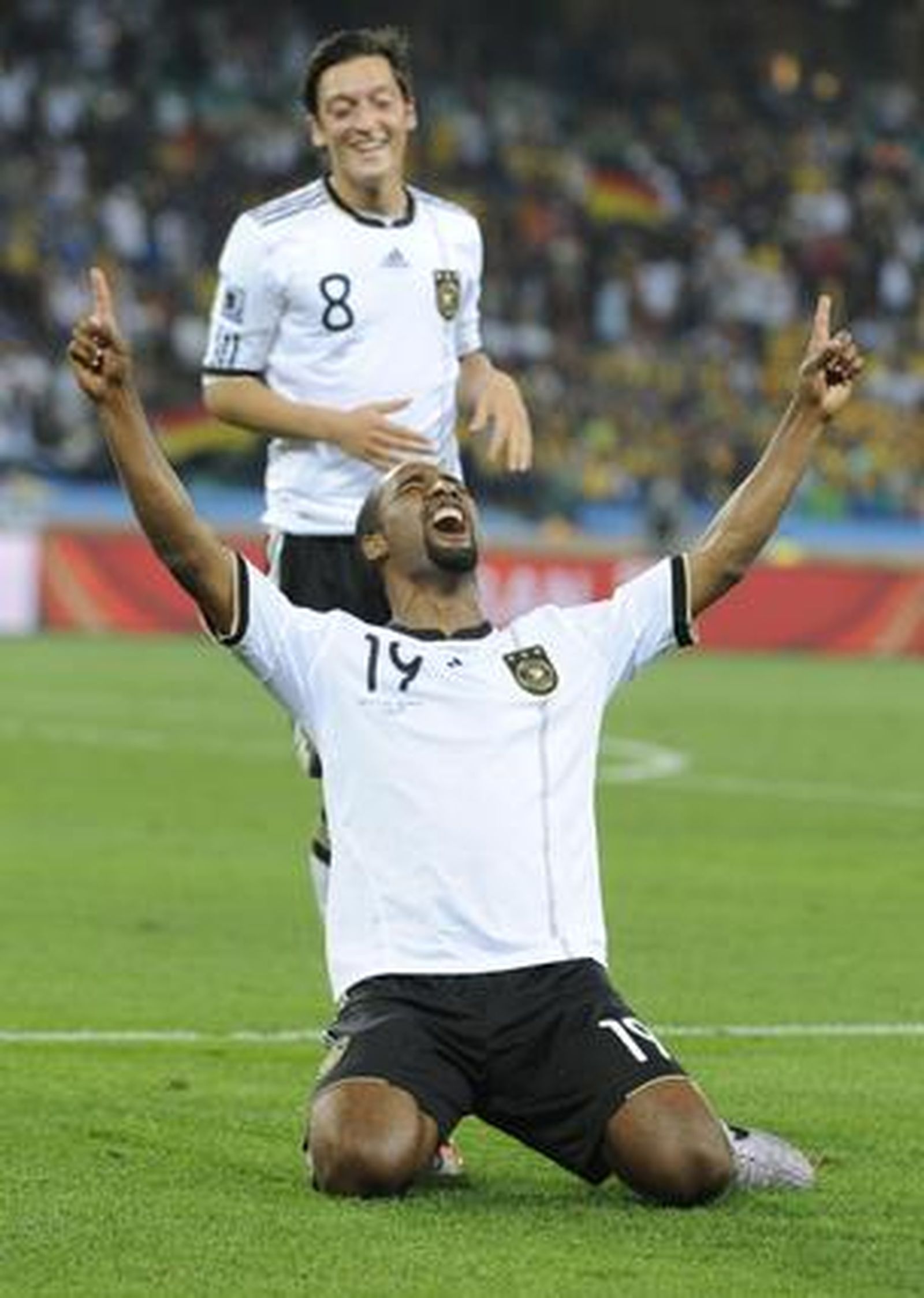 Alemania golea en su debut ante Australia en el Grupo D. / AFP