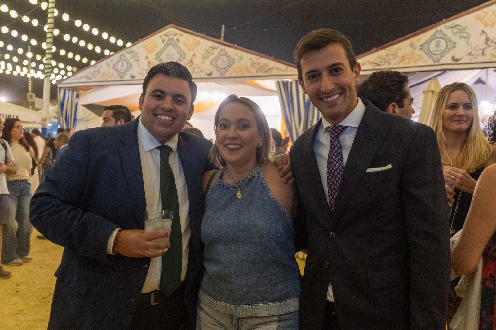 Imágenes del ambiente del ambiente de la noche del sábado en la Feria de Otoño y del Caballo 2025 de Huelva