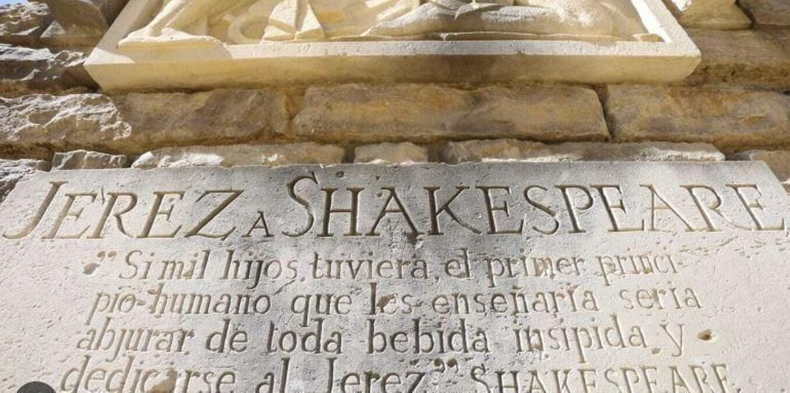 Monumento al dramaturgo Shakespeare, ubicado en el González Hontoria. Monumento al dramaturgo Shakespeare, ubicado en el González Hontoria.
