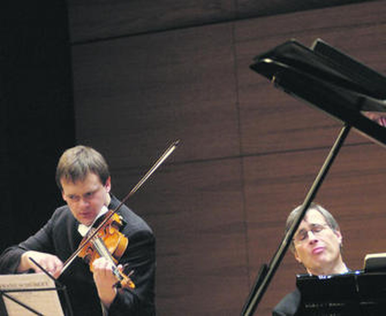 Imagen del memorable recital que dieron Frank Zimmermann (izq.) y Christian Zacharias en Cajasol.