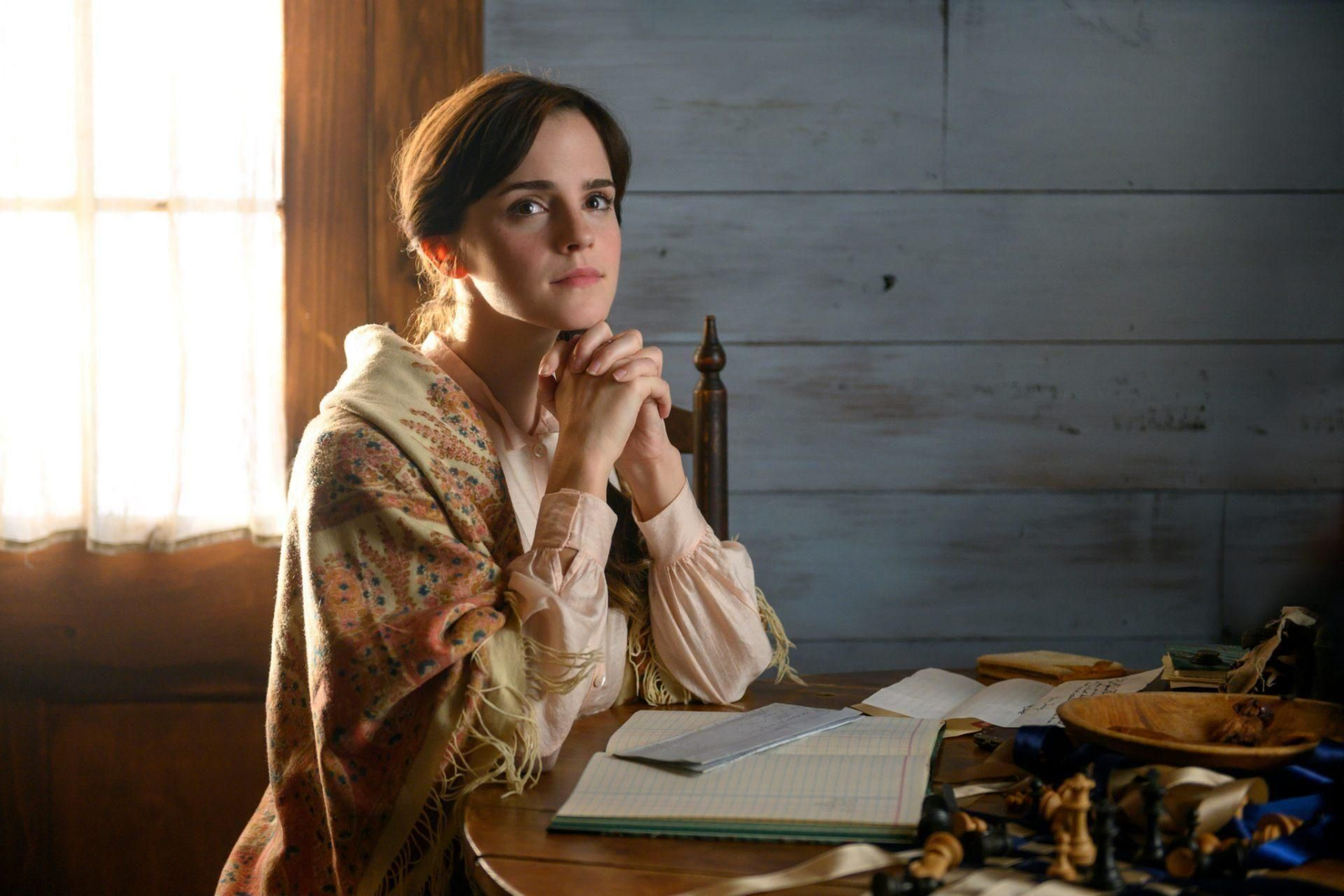 Emma Watson en la película "Mujercitas".