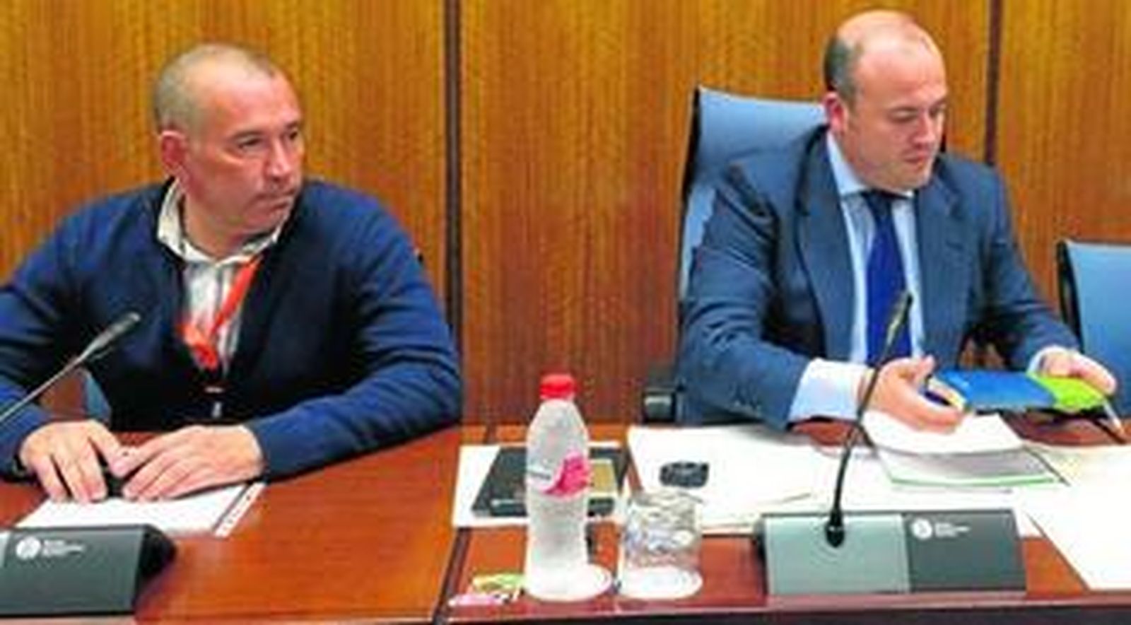 El secretario provincial de la Delegación de Empleo, José Martínez Iglesias, junto al presidente de la comisión, Julio Díaz (Ciudadanos).