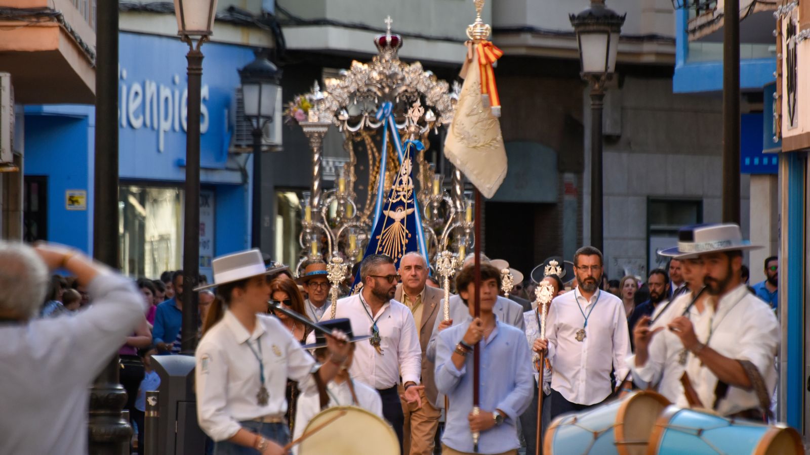 Las fotos de la Santa Misa Rociera en La Línea