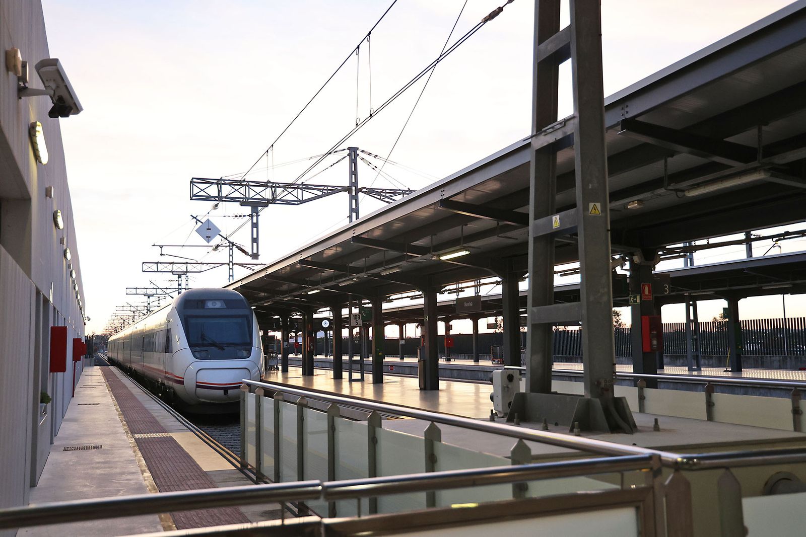 La estación de Huelva la mañana siguiente del trágico accidente